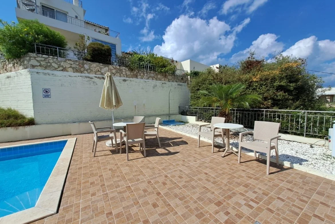 apartment-for-sale-in-plaka-4.jpg