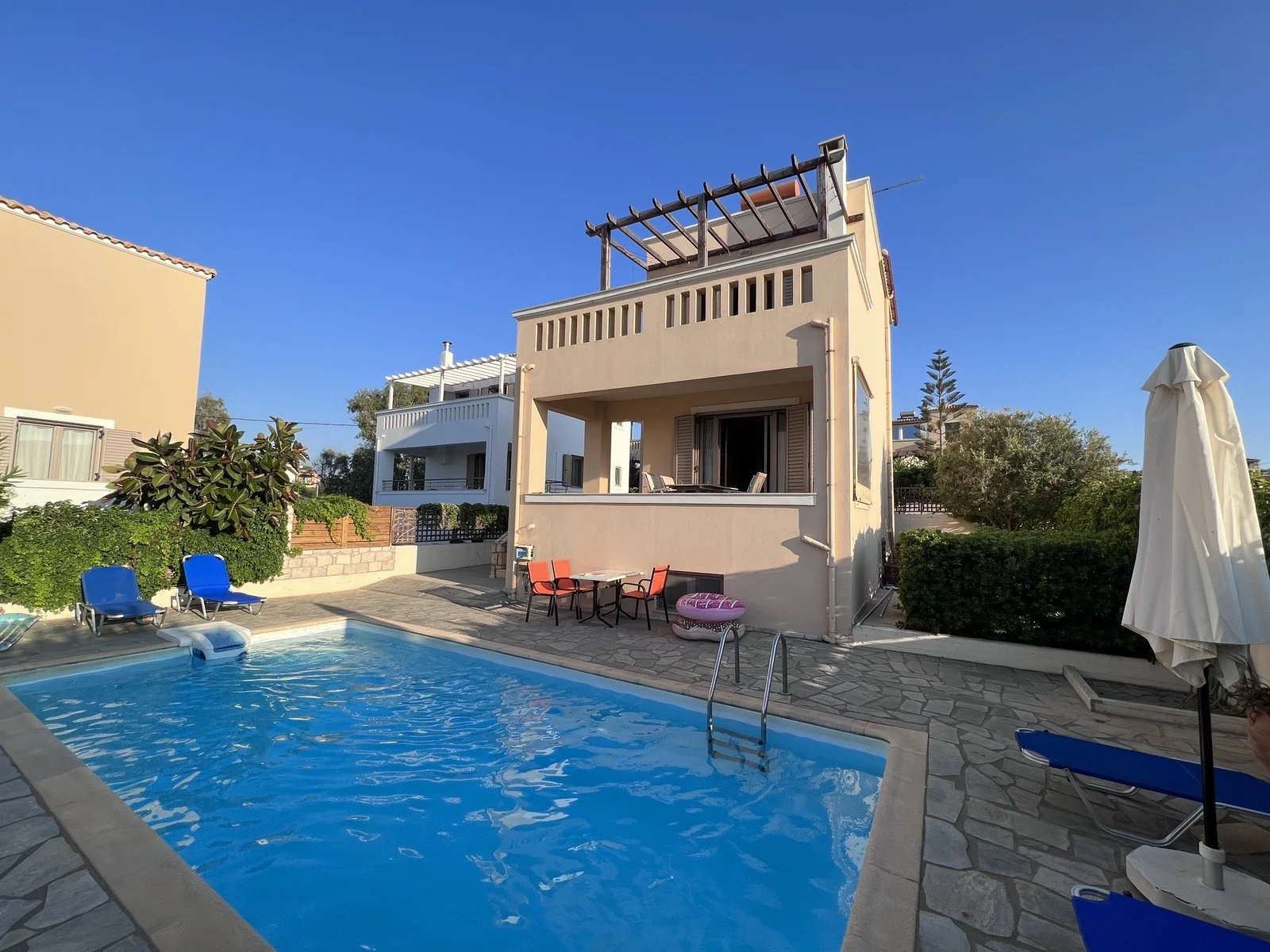 villa-in-Panormo-for-Sale-with-Sea-Views-7.jpg