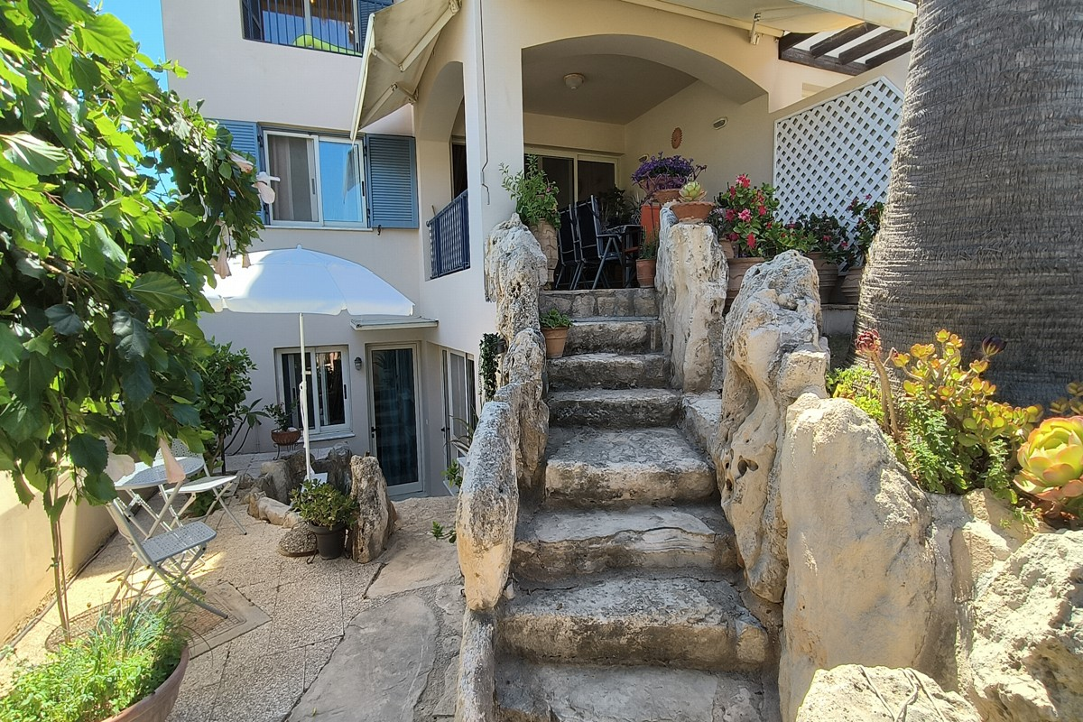 Beachfront-Furnished-Residence-in-Maleme-49.png