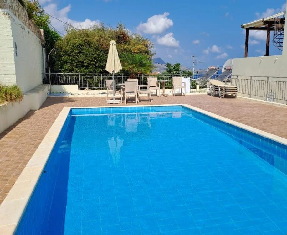 apartment-for-sale-in-plaka-2.jpg