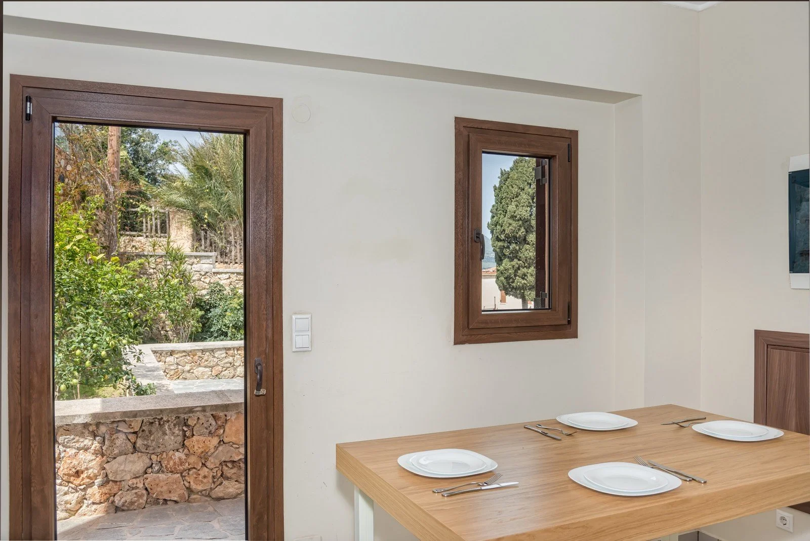 villa-for-sale-neo-chorio-39.jpg