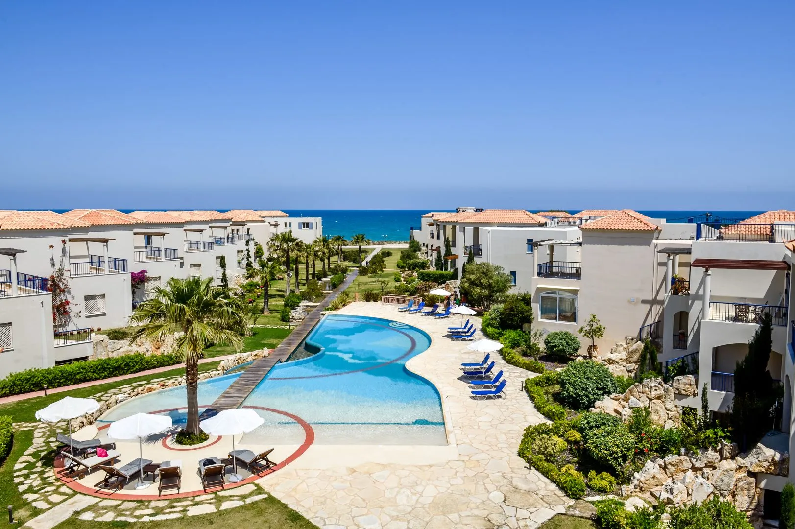 beachfront-furnished-residence-in-Maleme-for-sale-5.png