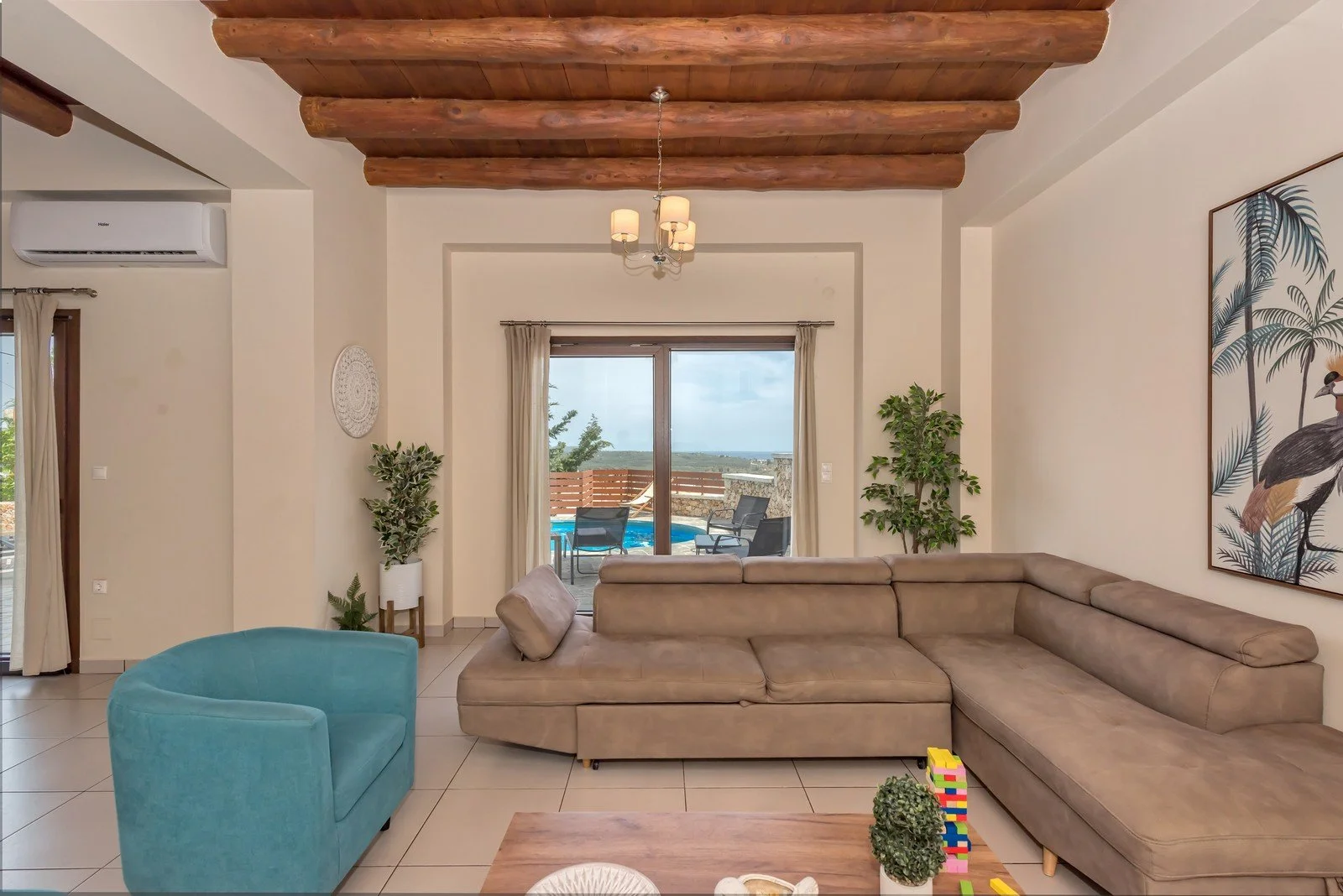 villa-for-sale-neo-chorio-36.jpg