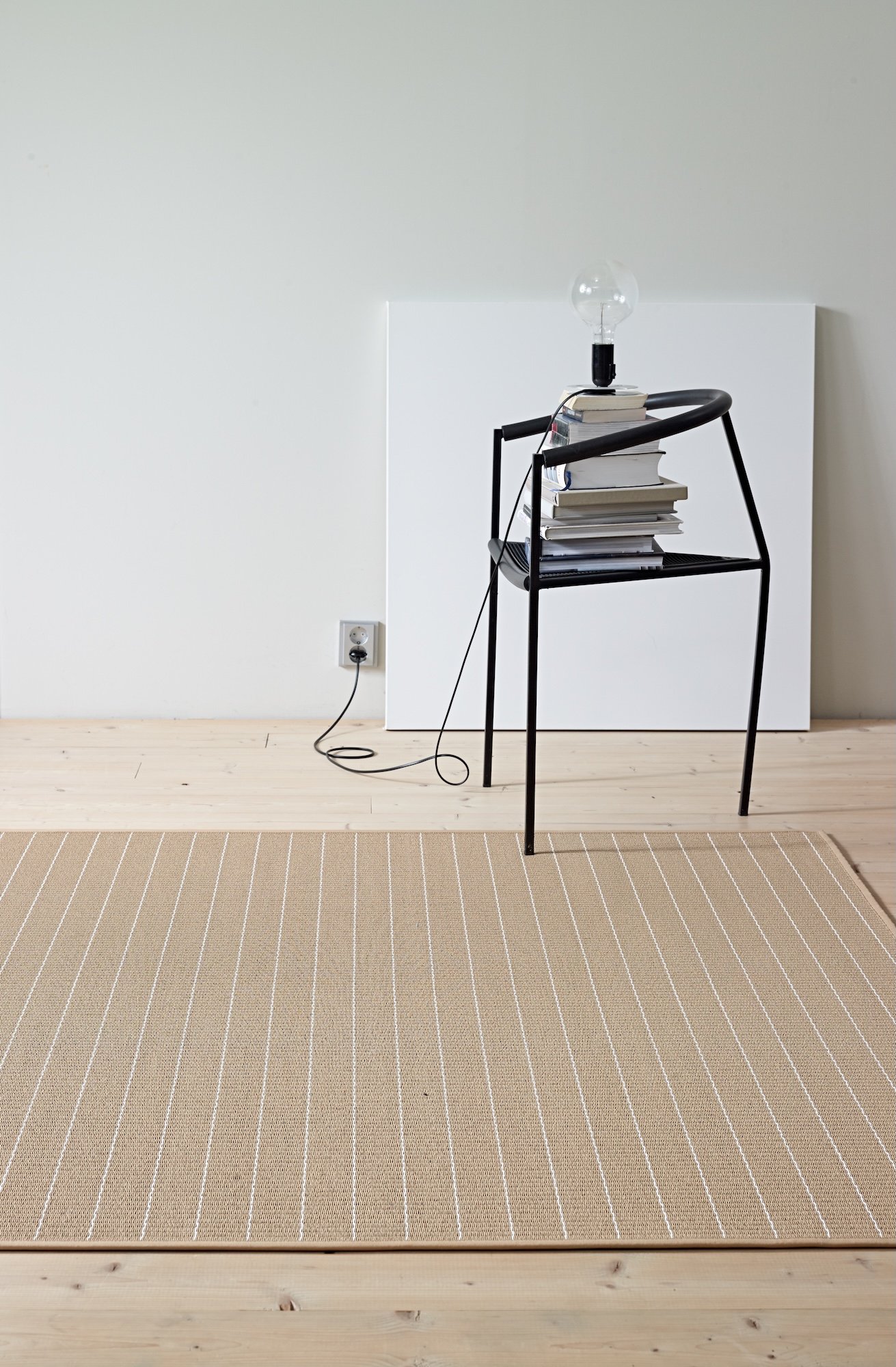 Line 12451 natural-white, narrow cotton edging and backing