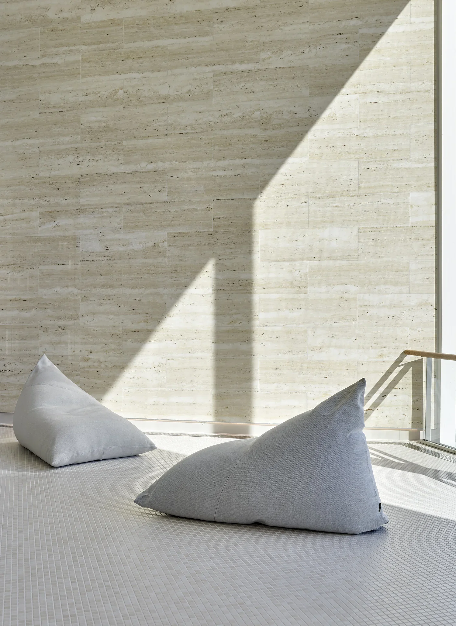 Outdoor lounge chairs