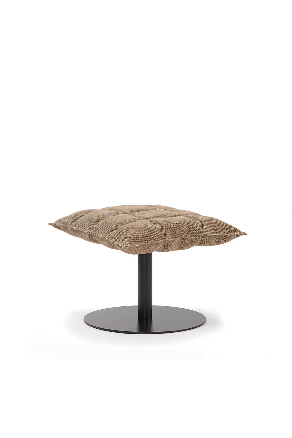 Black edition Narrow k ottoman with plate, upholstery Sand natural-black