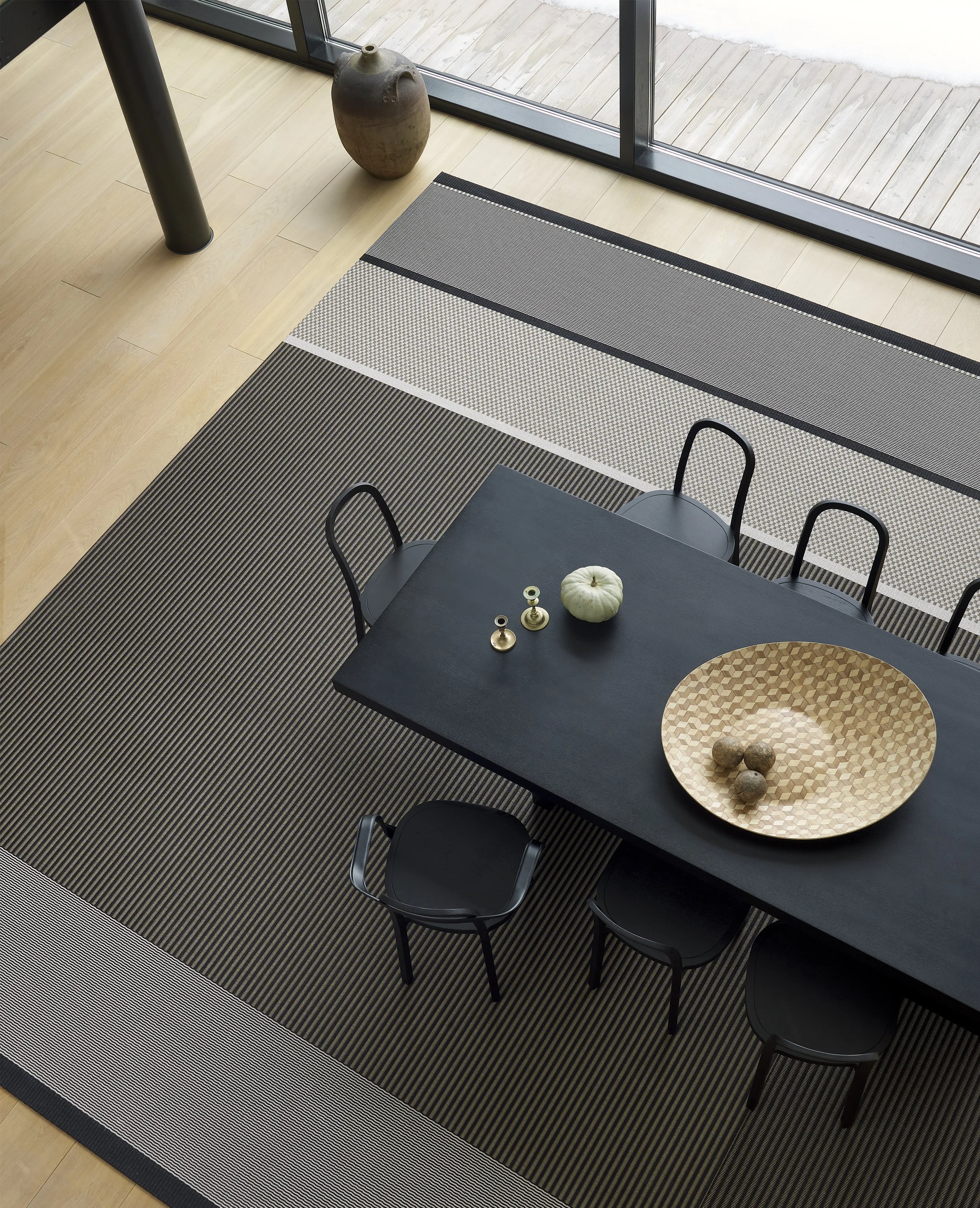 San Francisco 1433215 nutria-stone, size 330x450 cm, finishing S sewn edges and backing