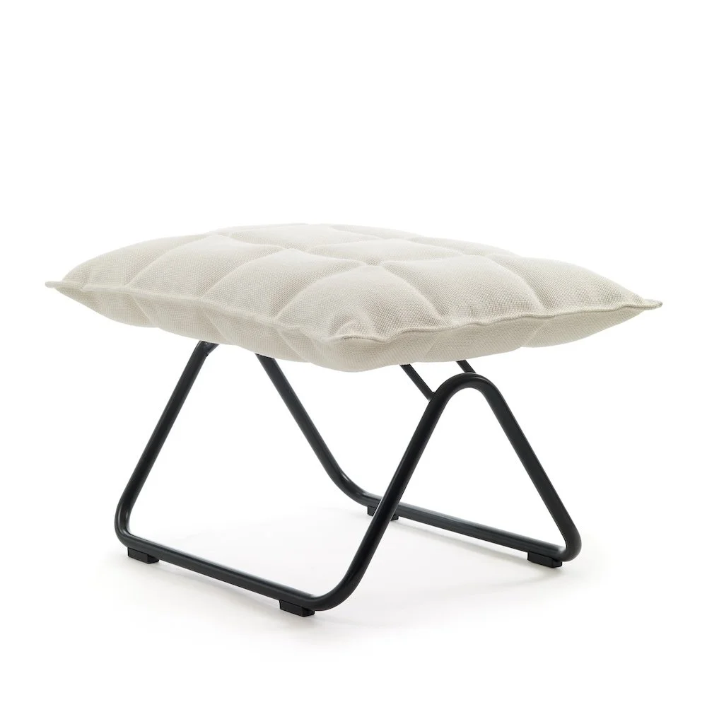 46013 Narrow k ottoman, matt black tubular, upholstery Sand white