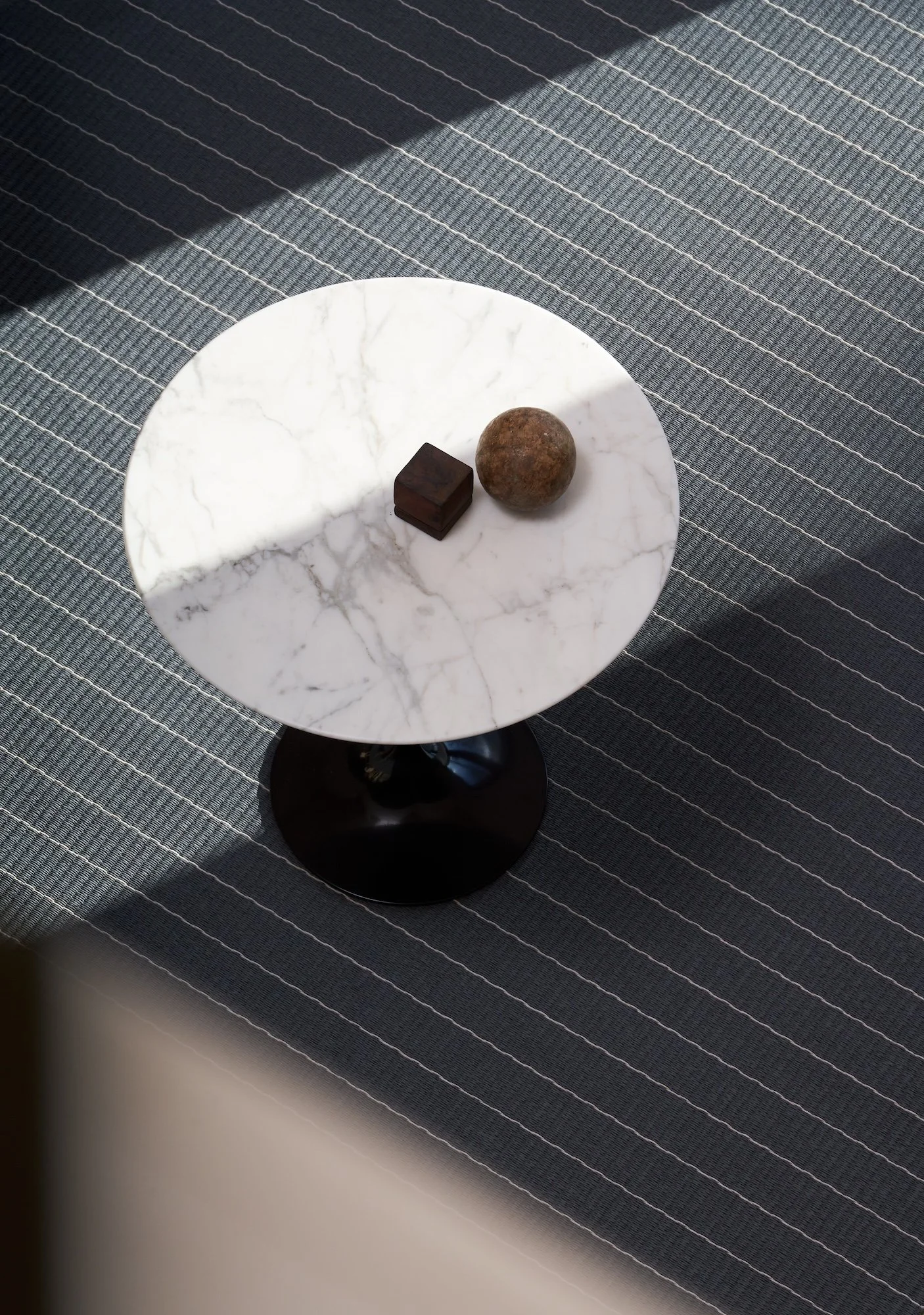 Line 1244015 graphite-stone