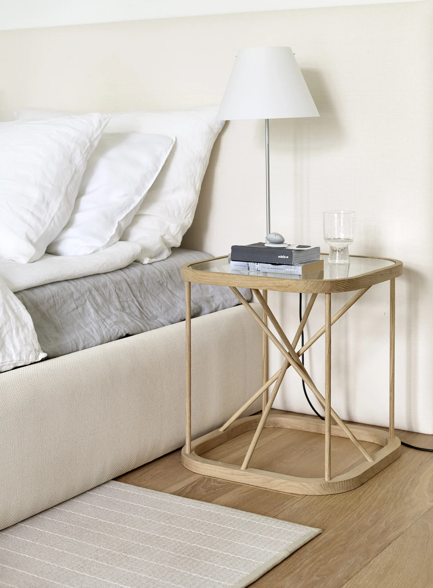 46700W Twiggy S, oak