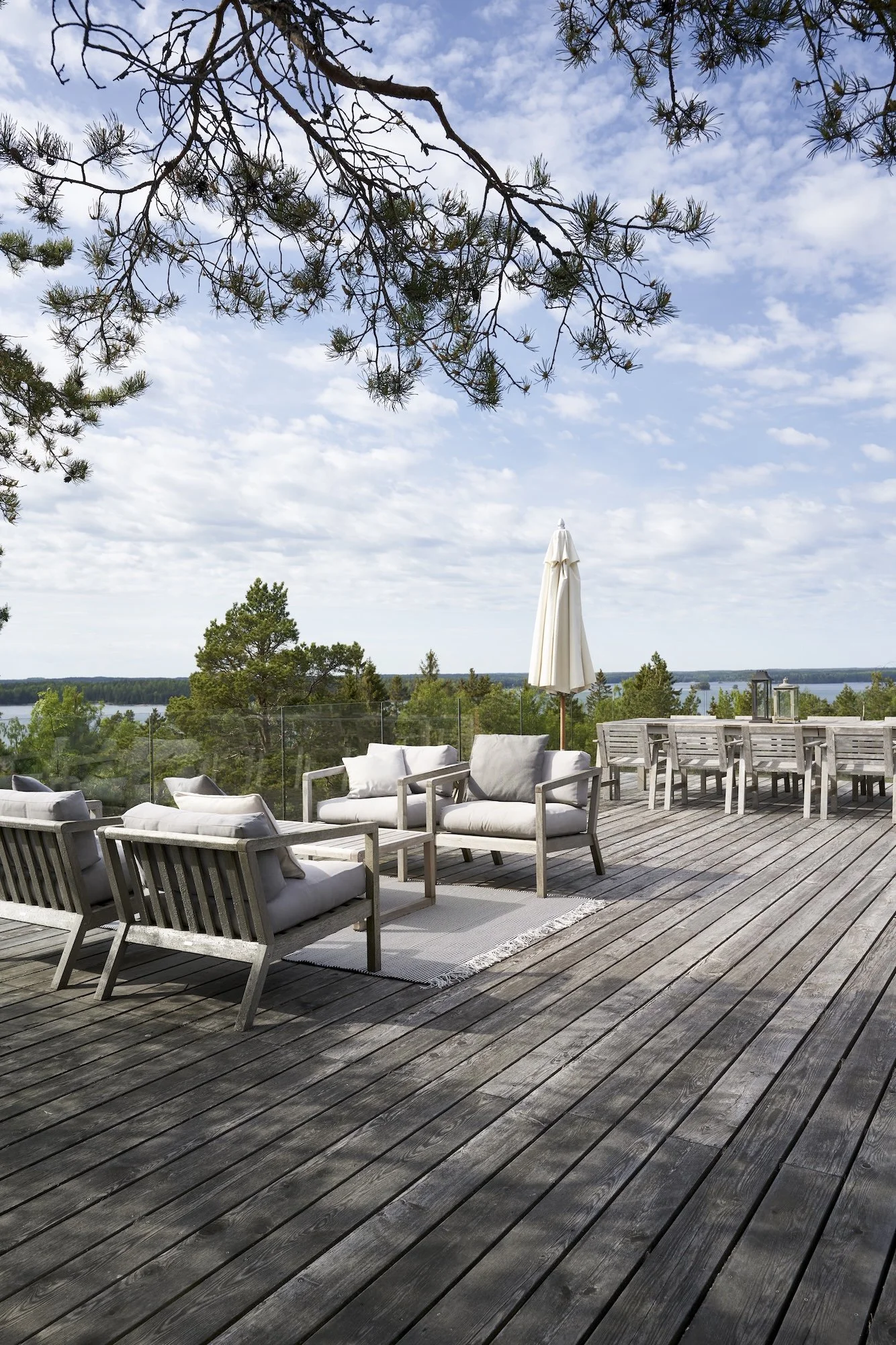 River 15510405 navy blue-light sand, ends with fringes