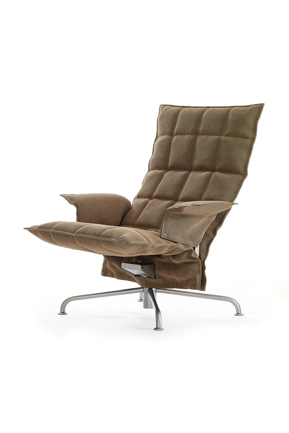 46029 Swivel k Chair with Armrests and matt-chromed star base, Sand natural-black