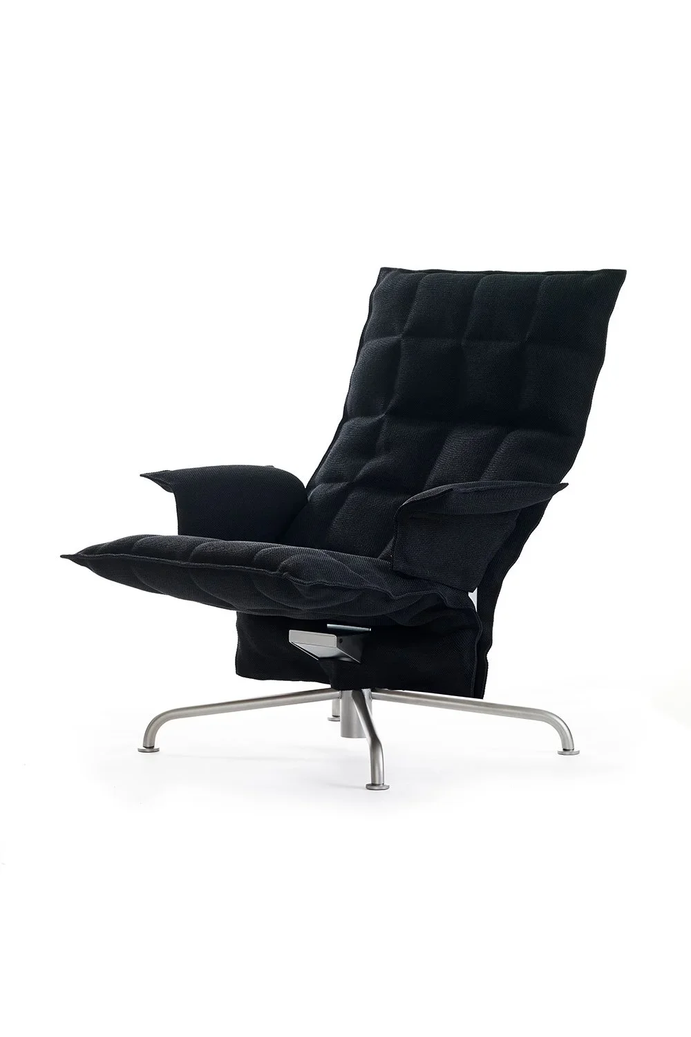 46029 Swivel k Chair with Armrests and matt-chromed star base, Sand black