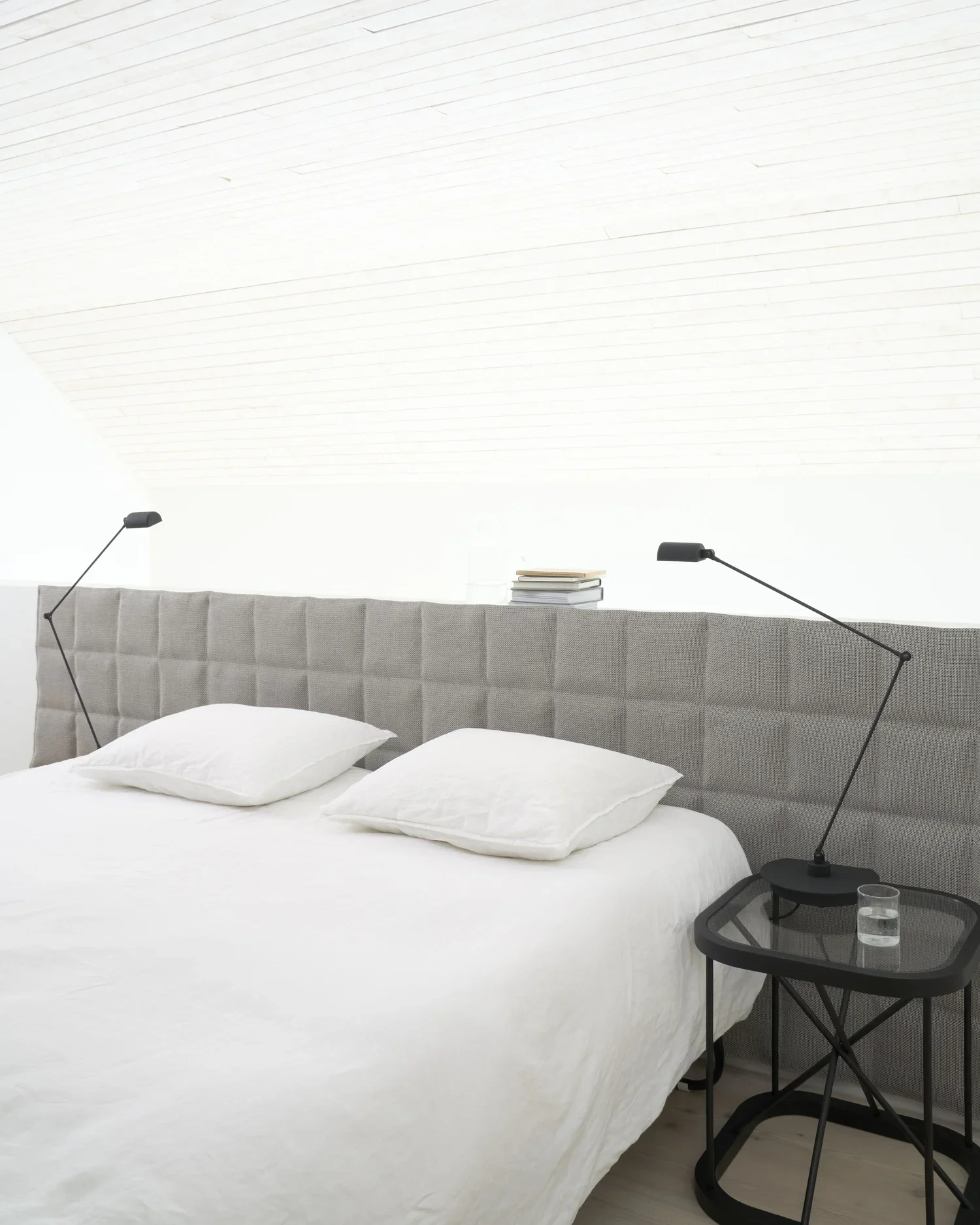 4705 Quilted bed headboard, Sand stone-black