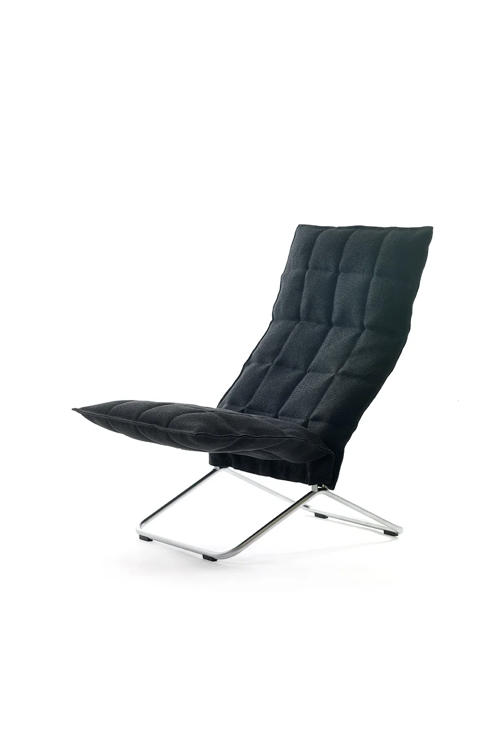 46003 Narrow k Chair, matt-chromed frame, Sand black