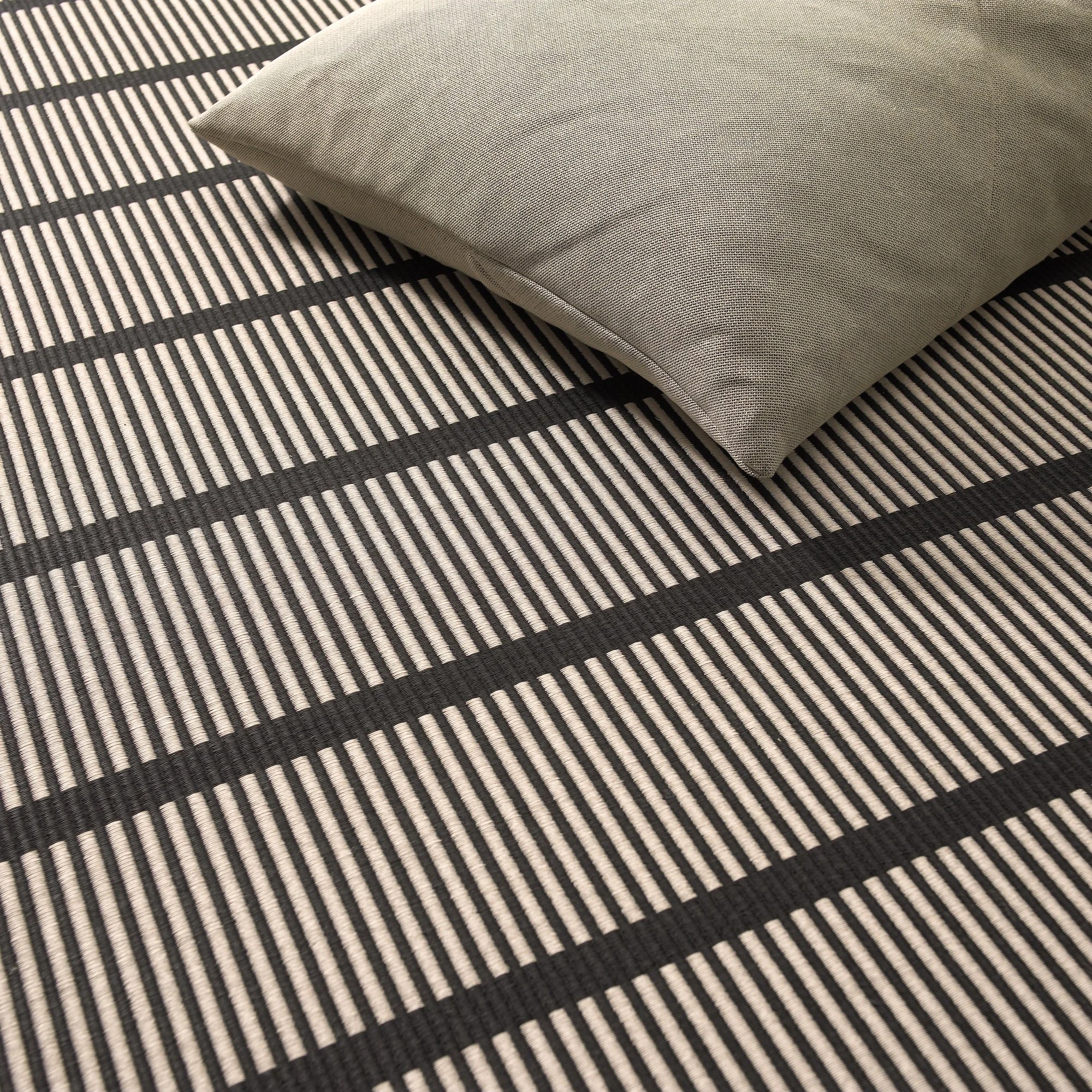 Cut Stripe