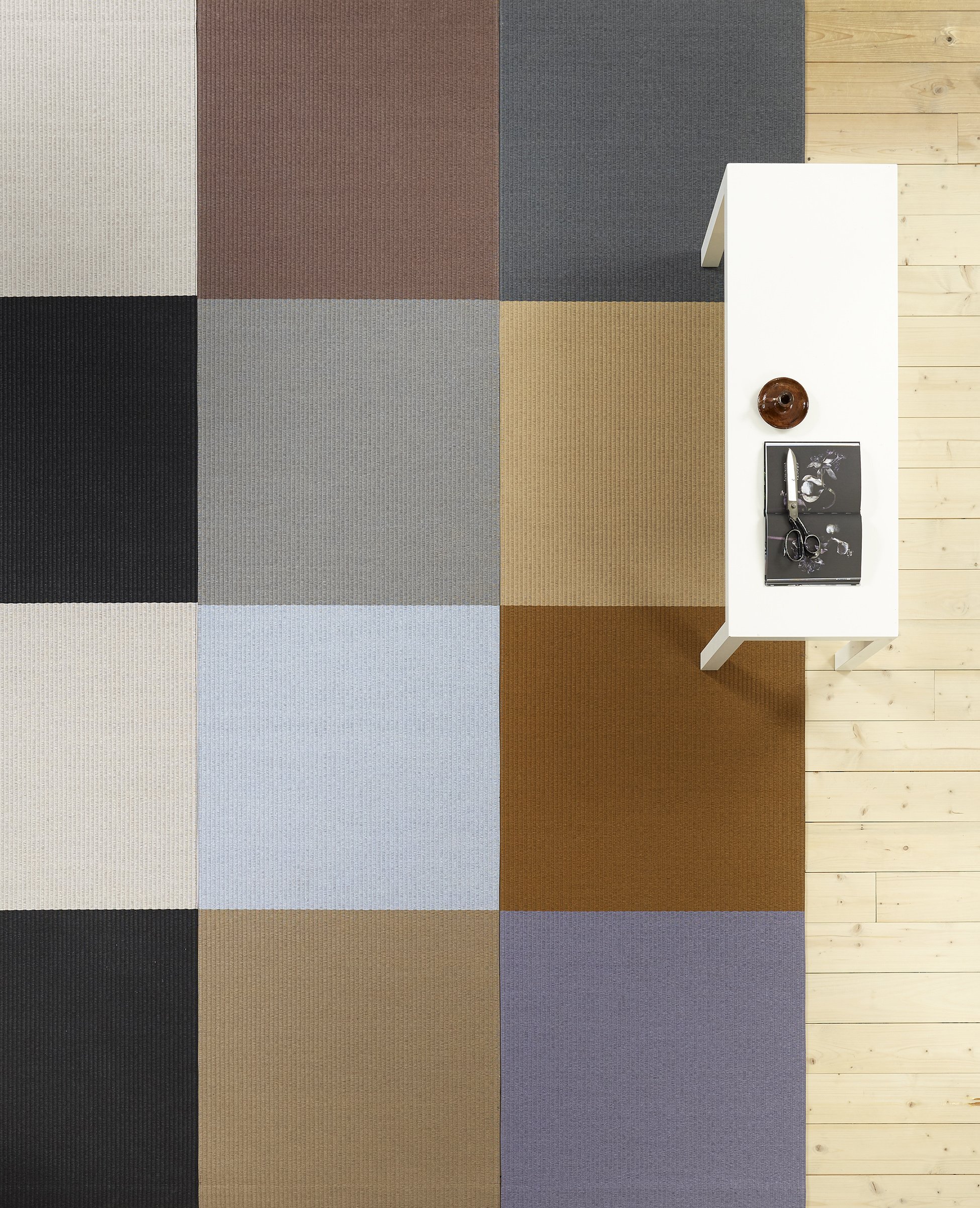 Squareplay 1410000, different colours