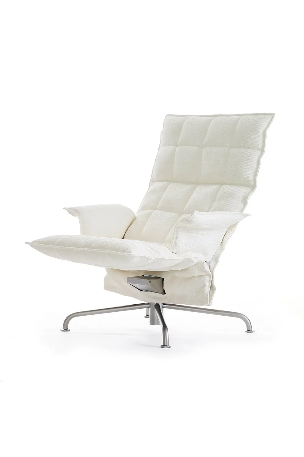 46029 Swivel k Chair with Armrests and matt-chromed star base, Sand white