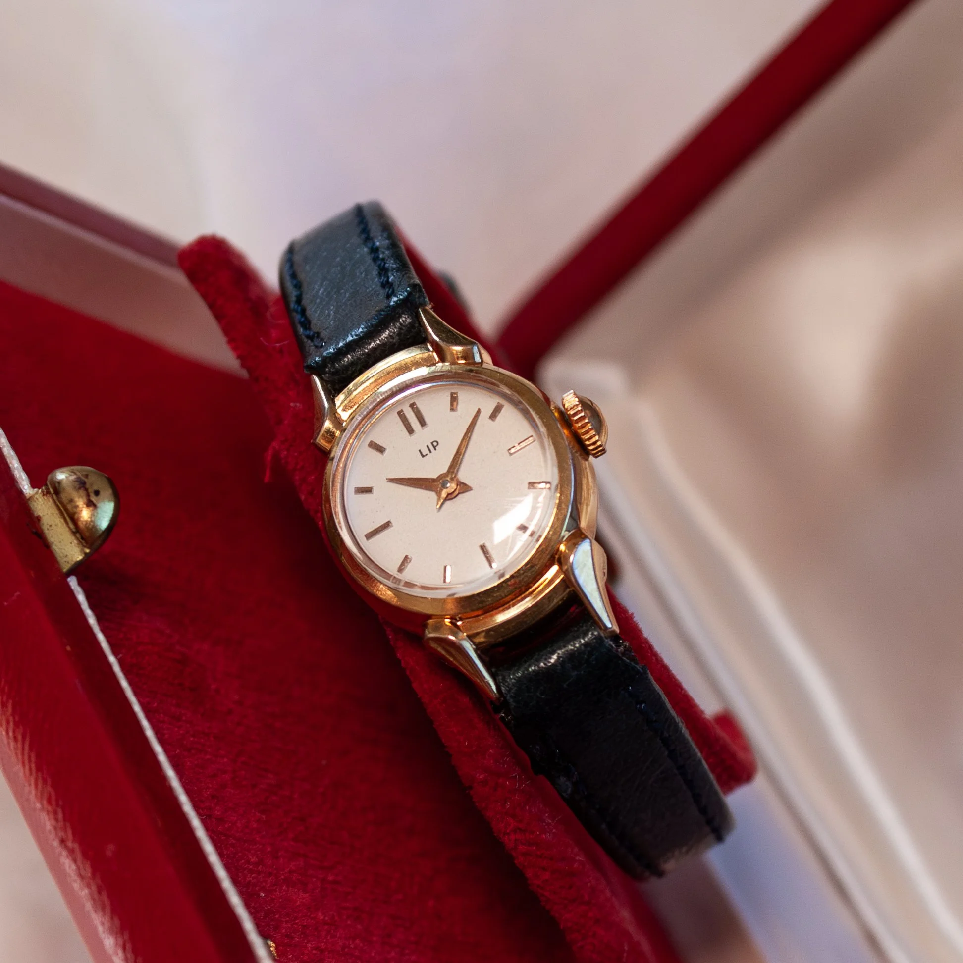 Lip Femme plaqué Or 1960 - VENDUE