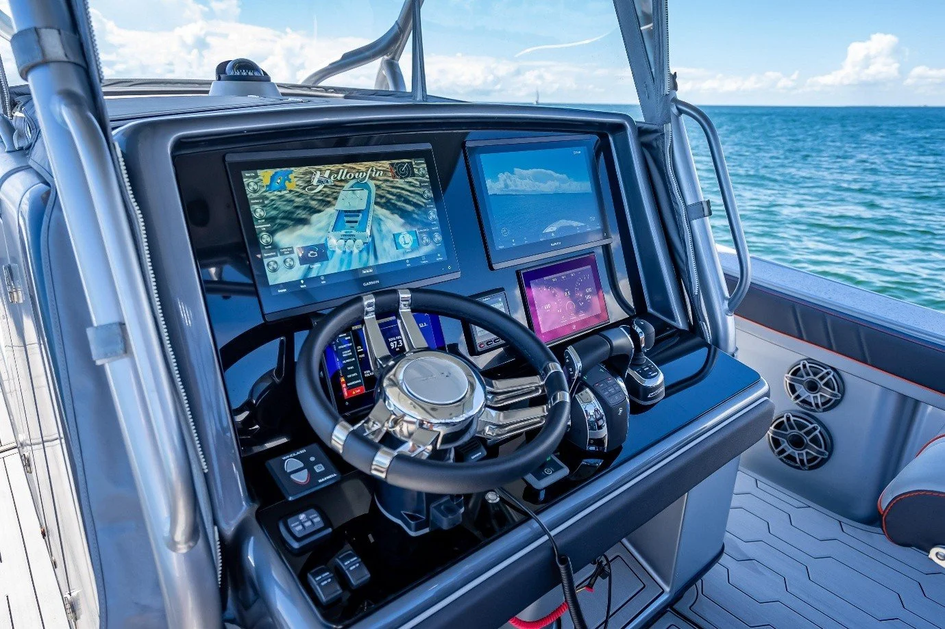 How Do You Plan a LiveScope 22-inch Display Upgrade Around Your Fishing Needs?