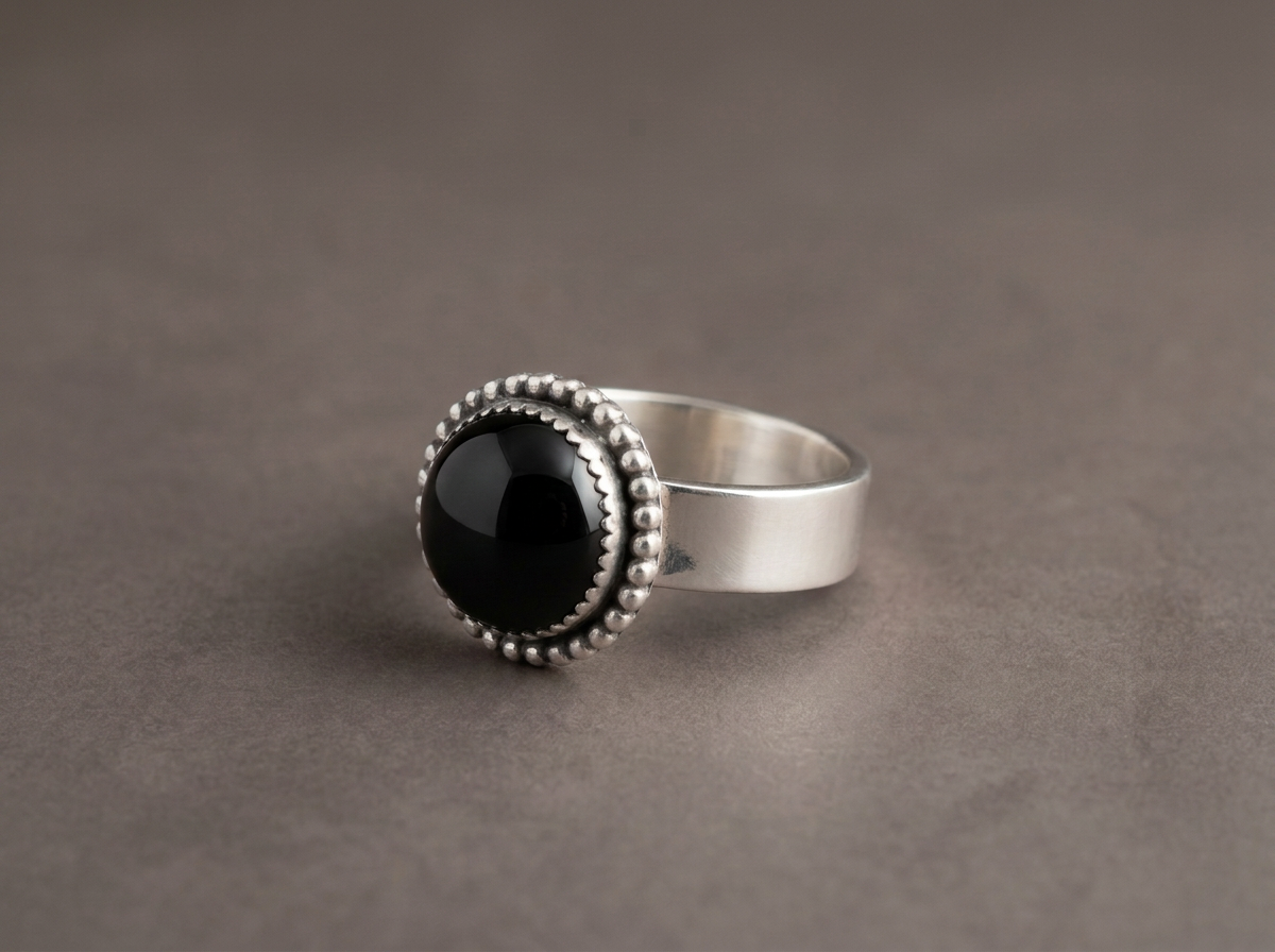 Serenity Ring // Onyx Ring