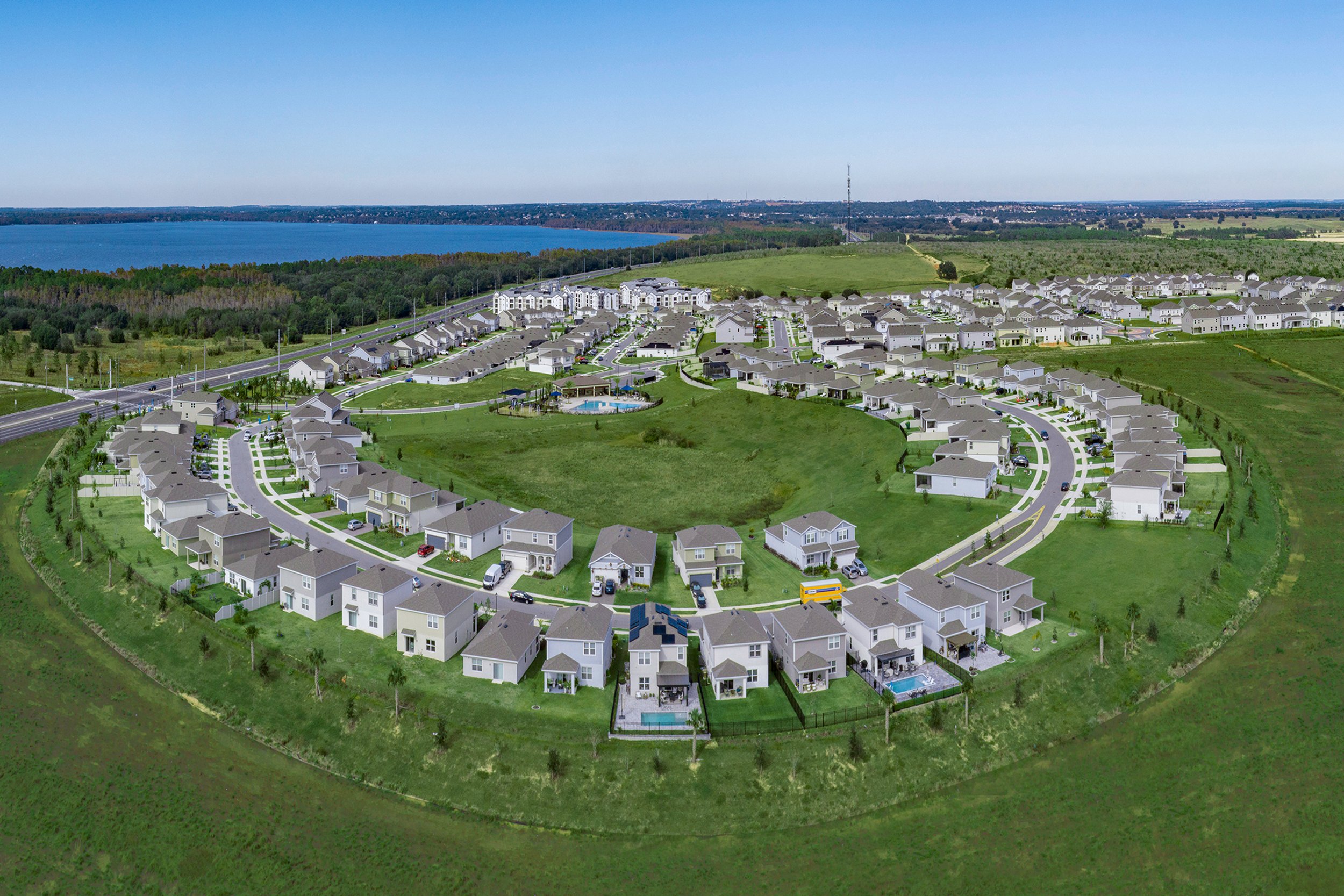 Aerial view showing entrance and Lake Louisa State Park (top left)