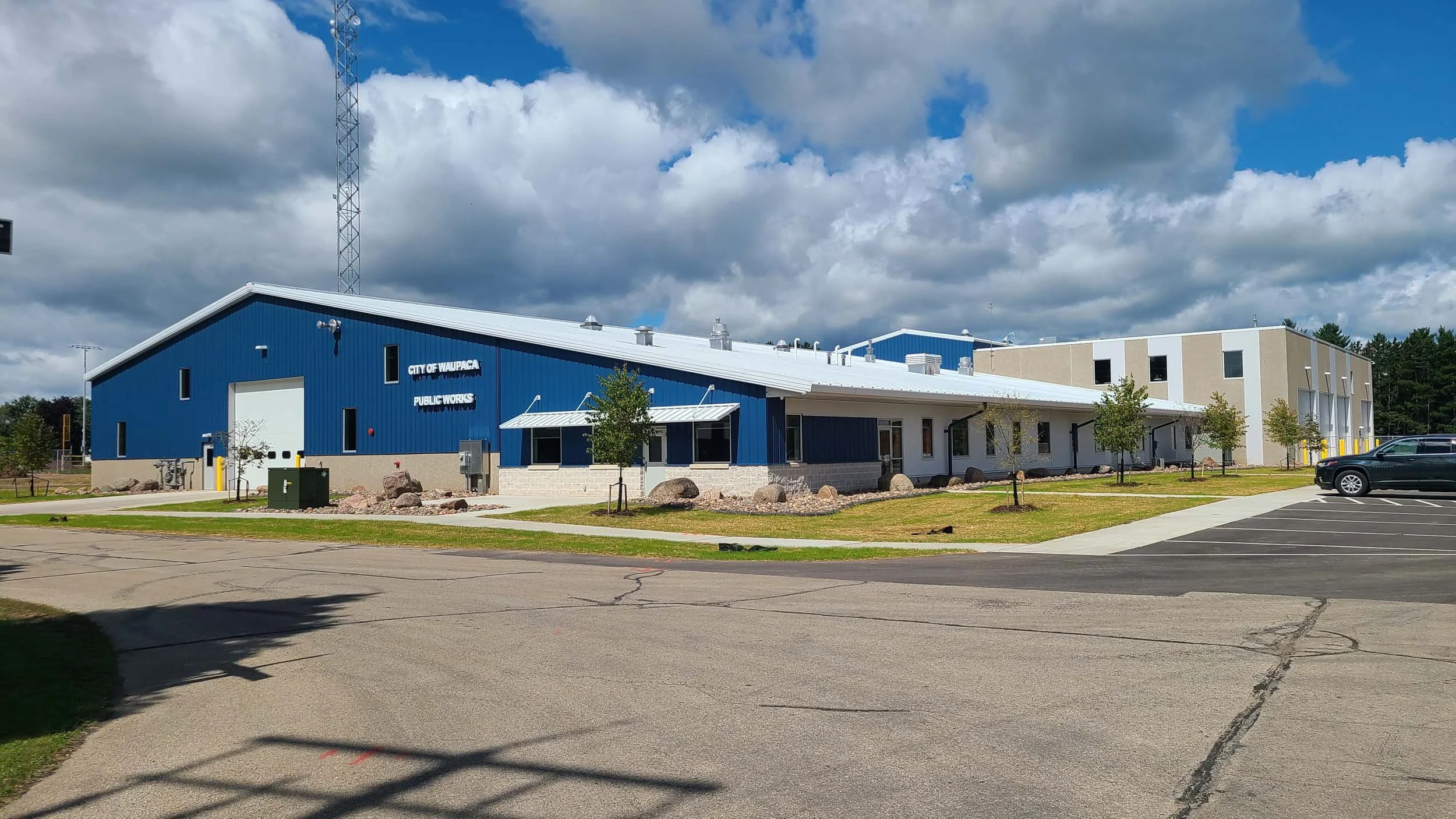 Waupaca DPW exterior.jpg