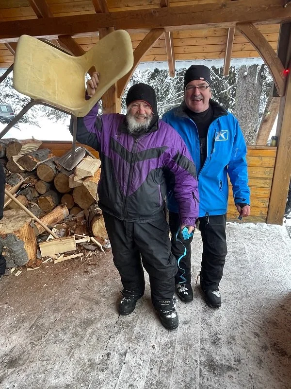 Winner Richard Fahlman with ALRR president Mark Aeichele.JPG