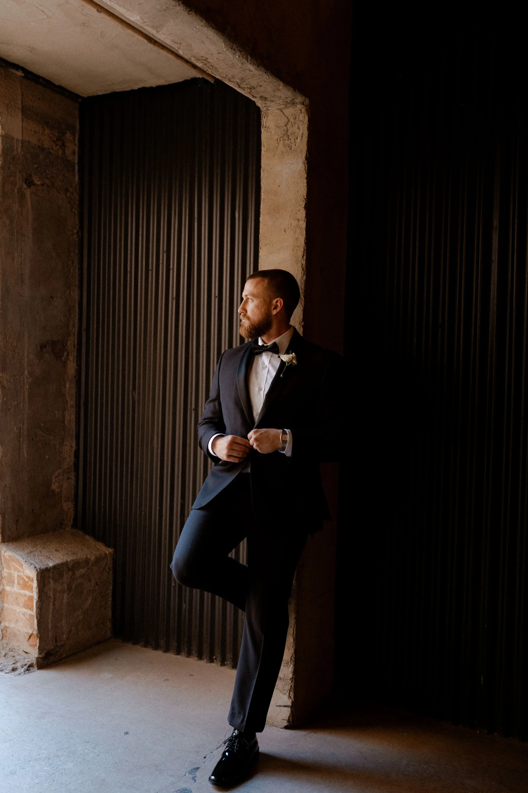 Gillian Rea Arizona Wedding Photographer Ice House Phoenix Wedding Venue getting ready_5.JPG