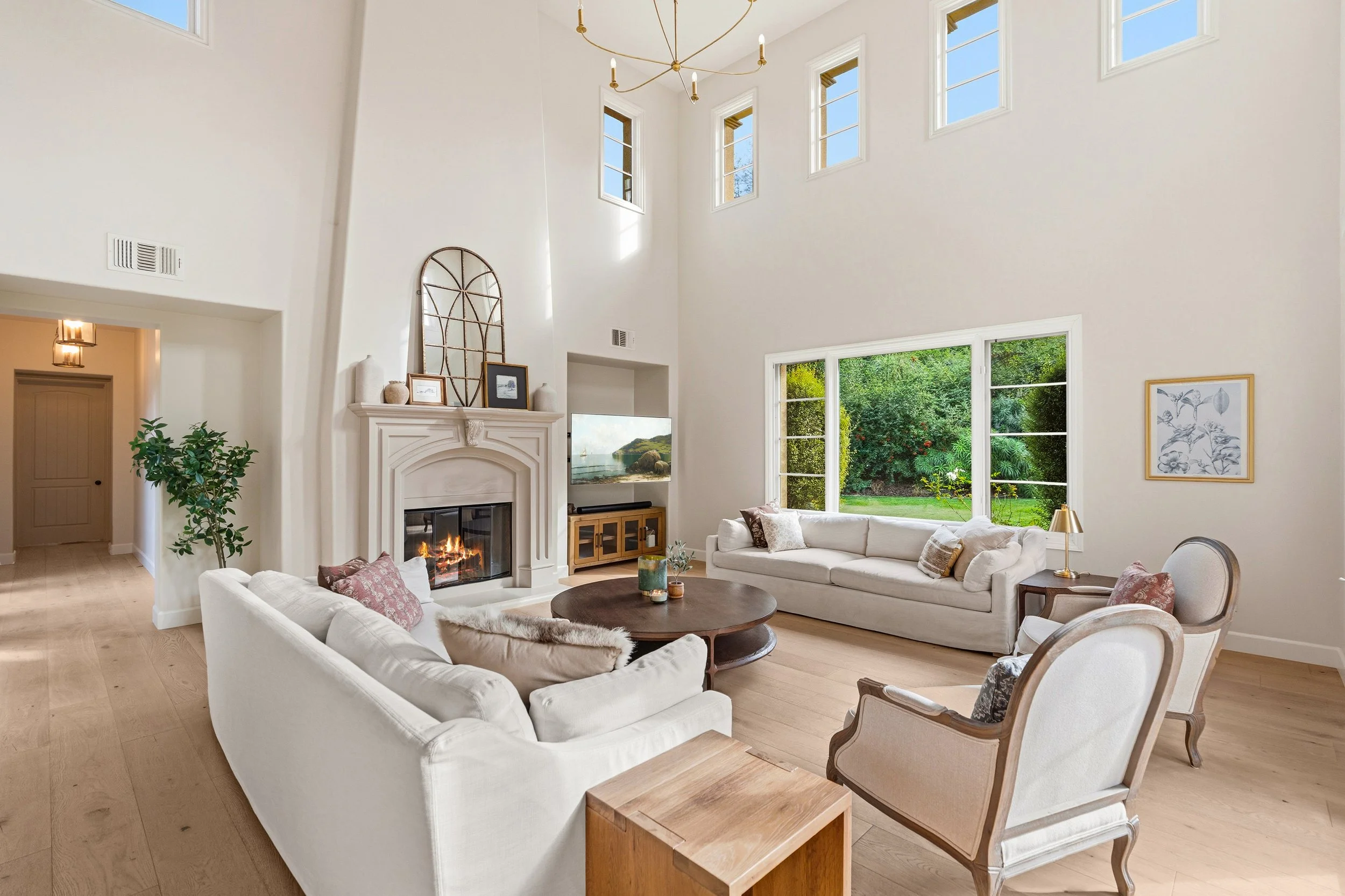 A9M_046_8308 Top O the Morning Wy.jpg