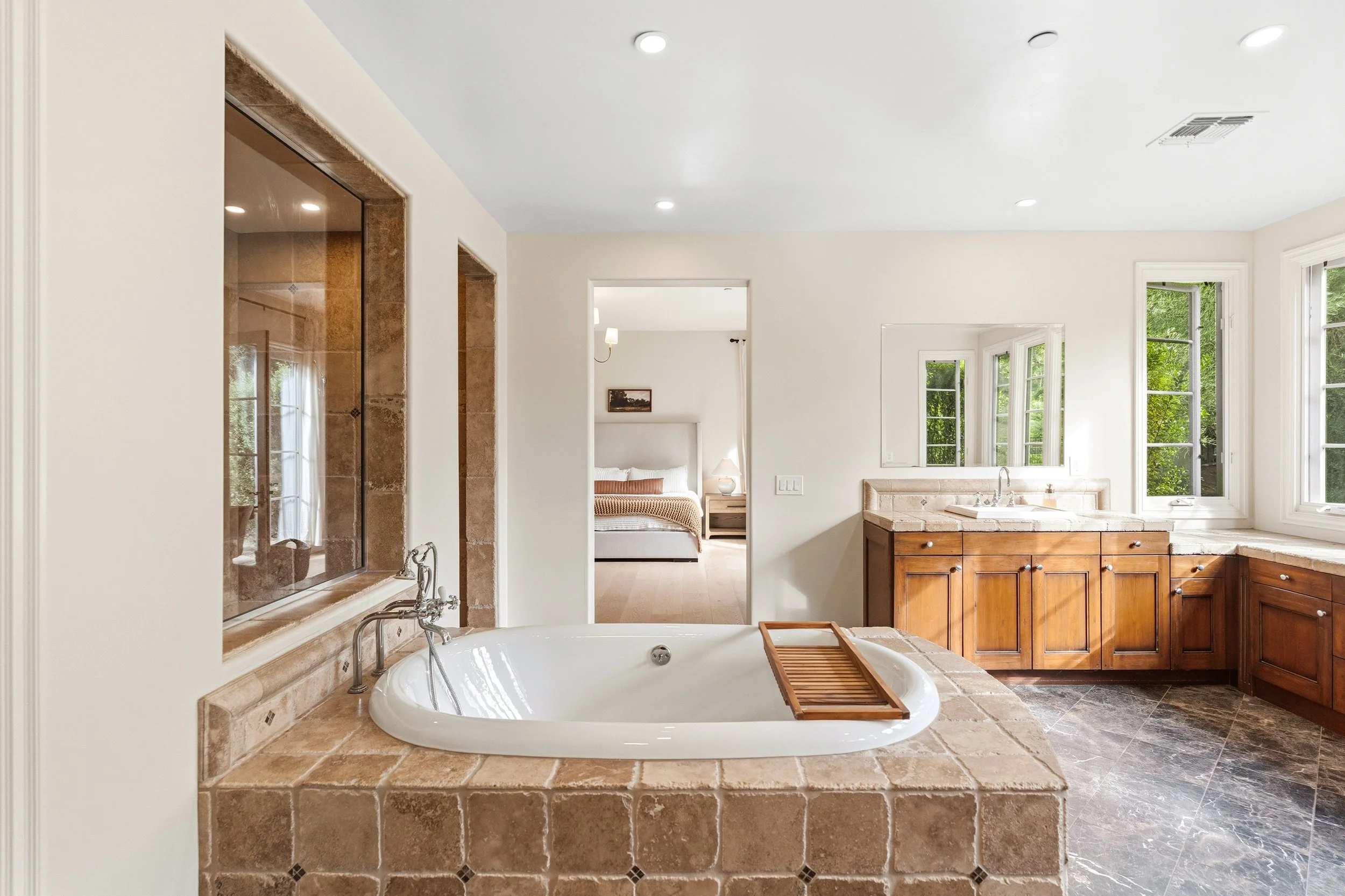 A9M_059_8308 Top O the Morning Wy.jpg