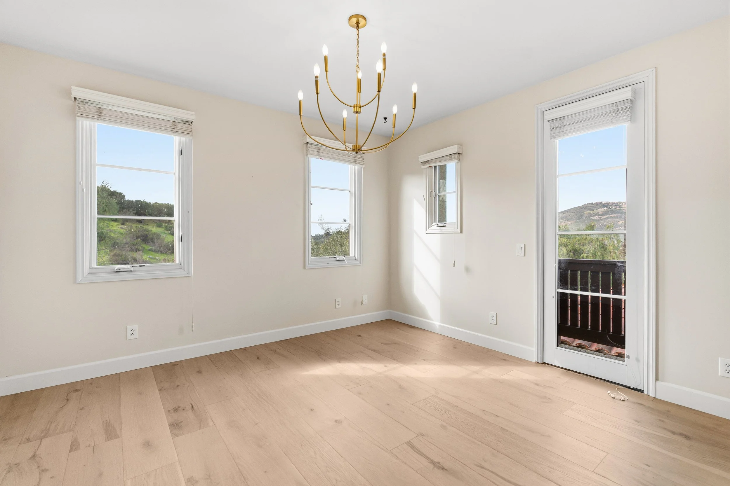 A9M_101_8308 Top O the Morning Wy.jpg