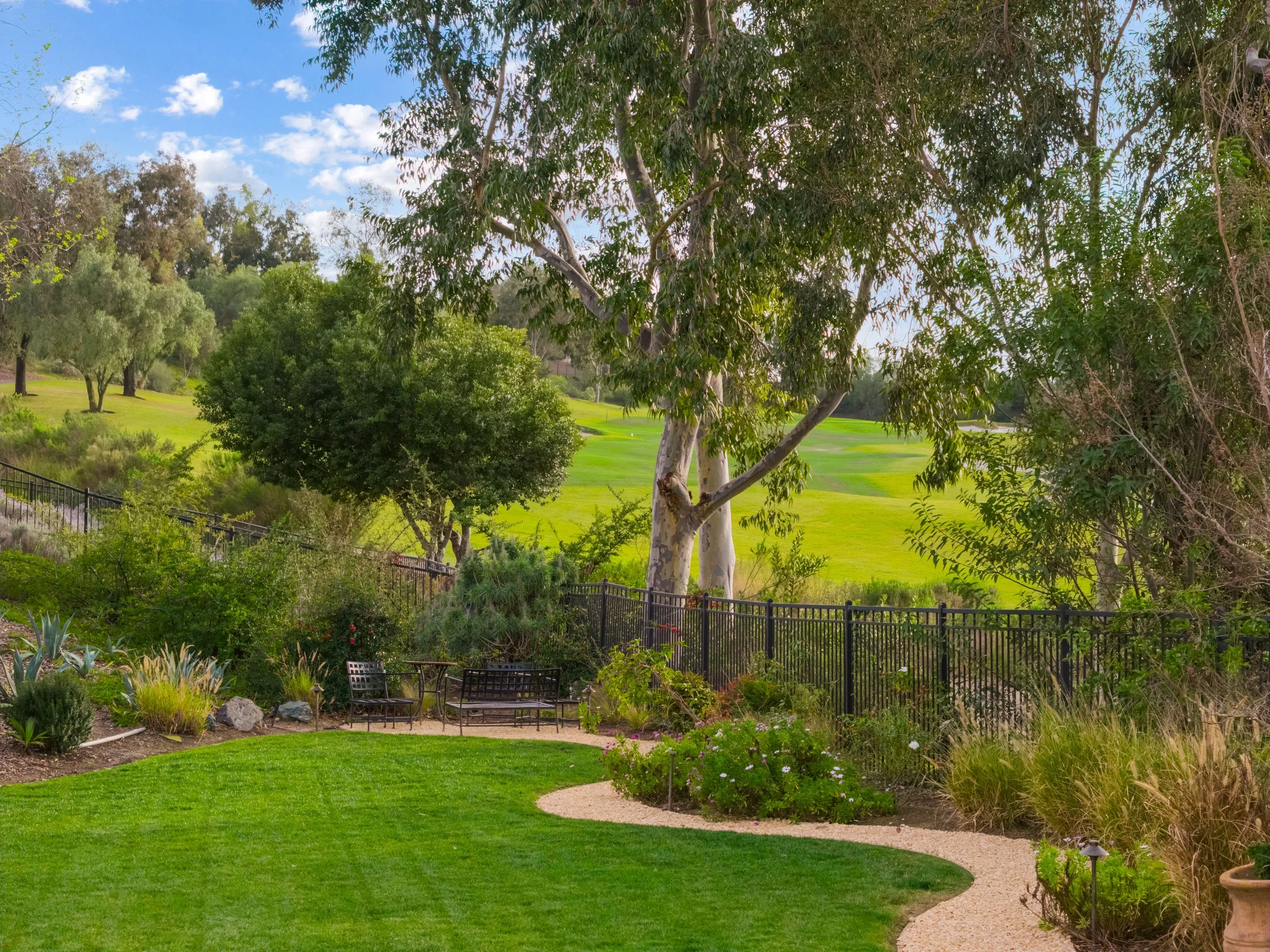 A9M_115_8308 Top O the Morning Wy.jpg