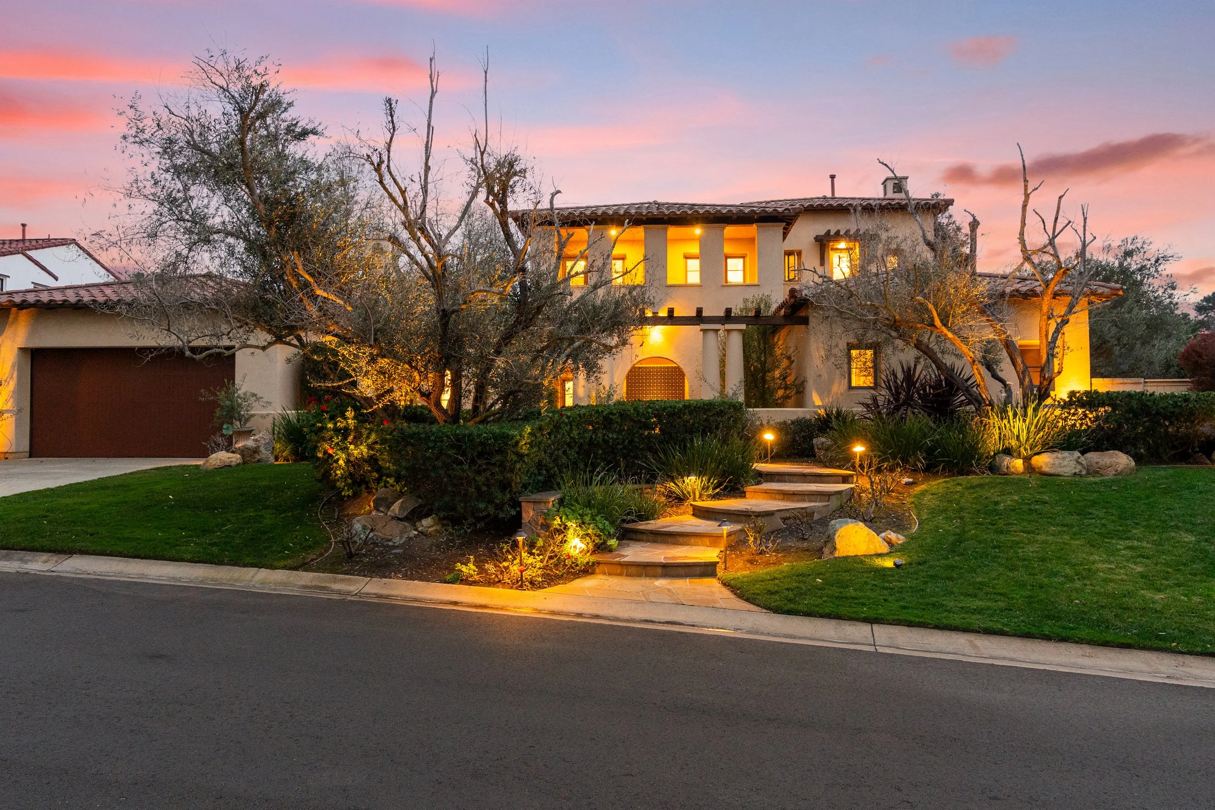 A9M_001_8308 Top O the Morning Wy.jpg