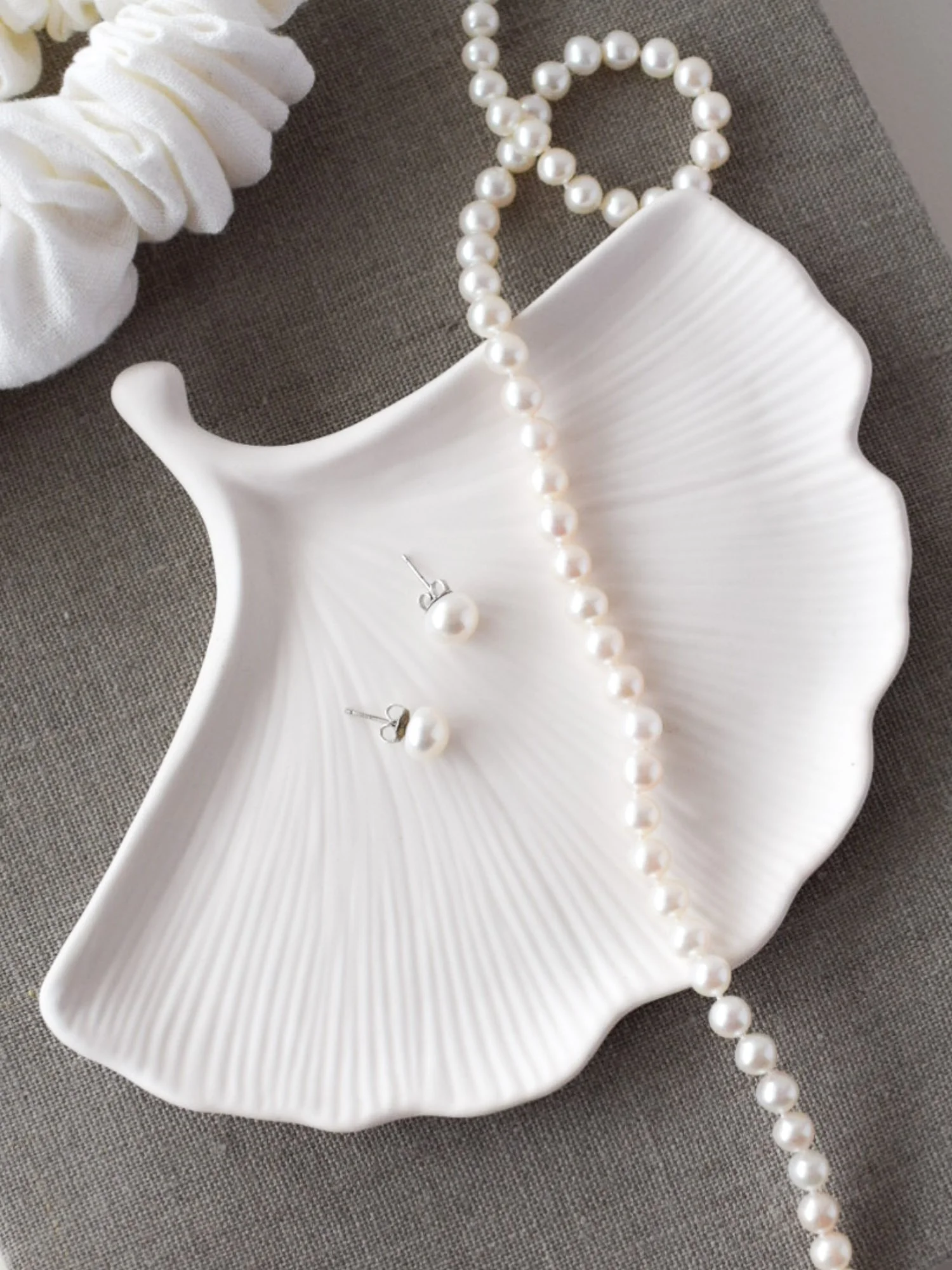 Vaalin käsintehty piensäilytys koruille