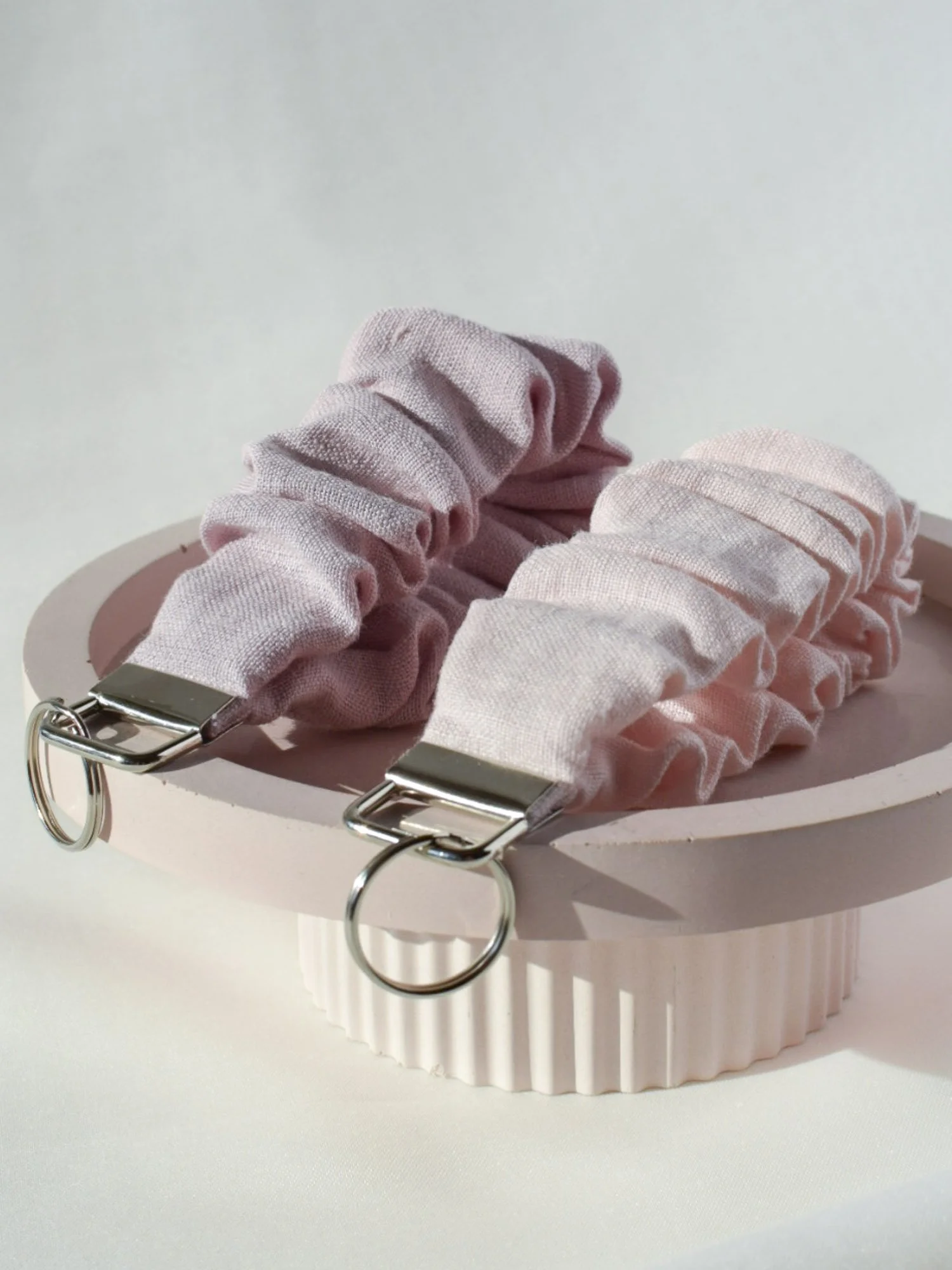 Vaalin arkilenkki avaimenperä pellavasta