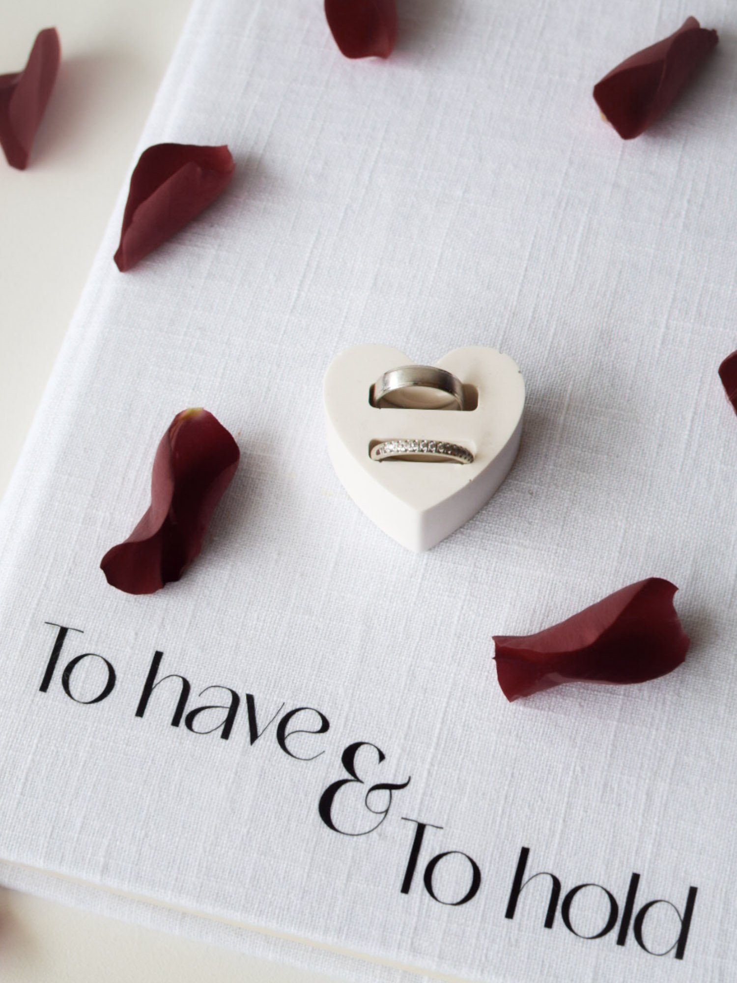 Vaalin sormuspidike kosintaan ja hääsomisteeksi hääkuvaukseen