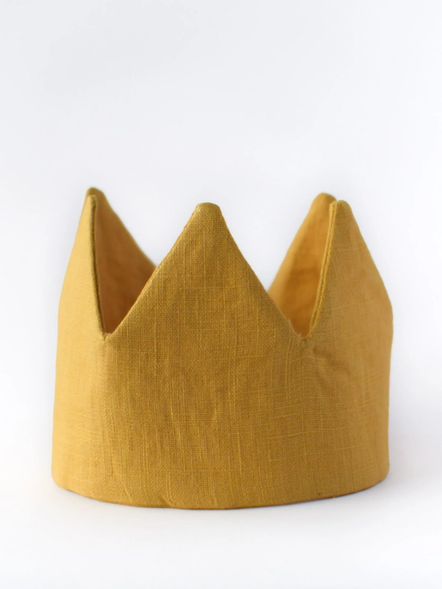 Vaalin pellavakruunu lapsille juhlakruunuksi