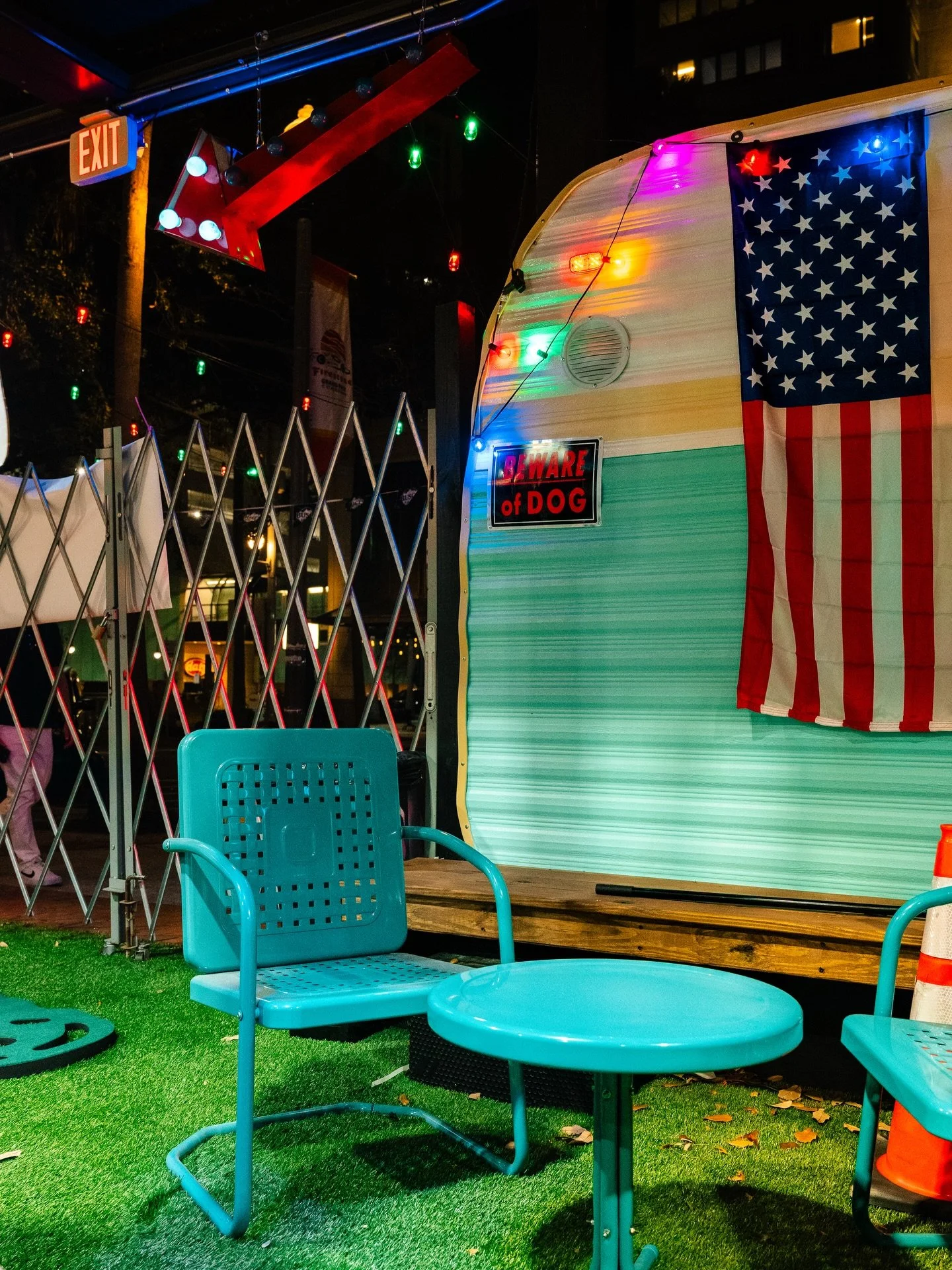 pull up, park it, and stay awhile 🍻

come hang:
Mon-Thu: 5p-late
Fri-Sat: 12p-late
Sun: 12p-11p