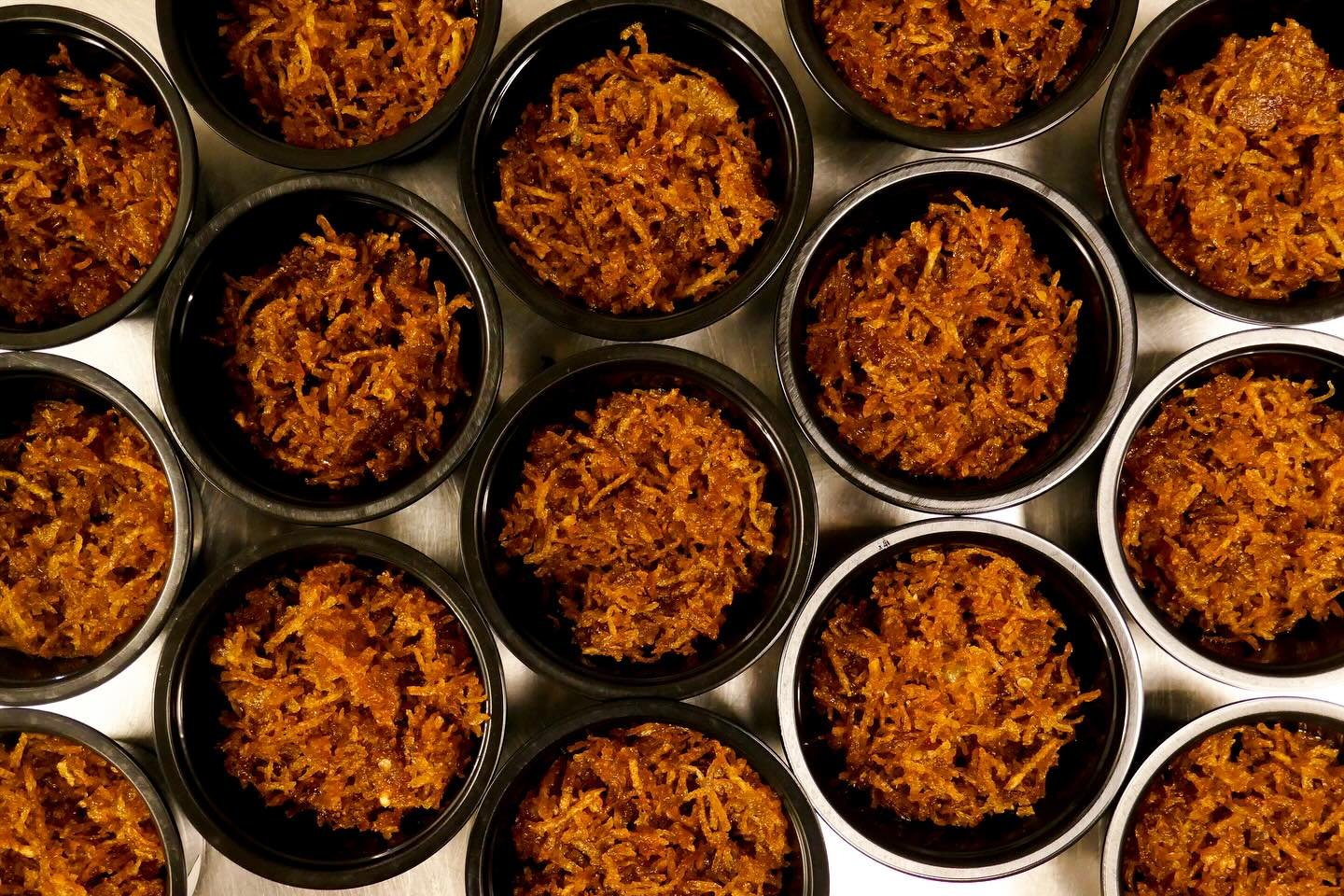 Keep your fries crispy: our Mustofa fries are the perfect crunchy and savory topping for rice and sides - sweet heat, chili, and bold spices.

🍱 Grab your BALIBOX at @fukuryuramen @izakayaryu_ or online at bali-box.com.

#BaliBox #NasiKotak #Bento #