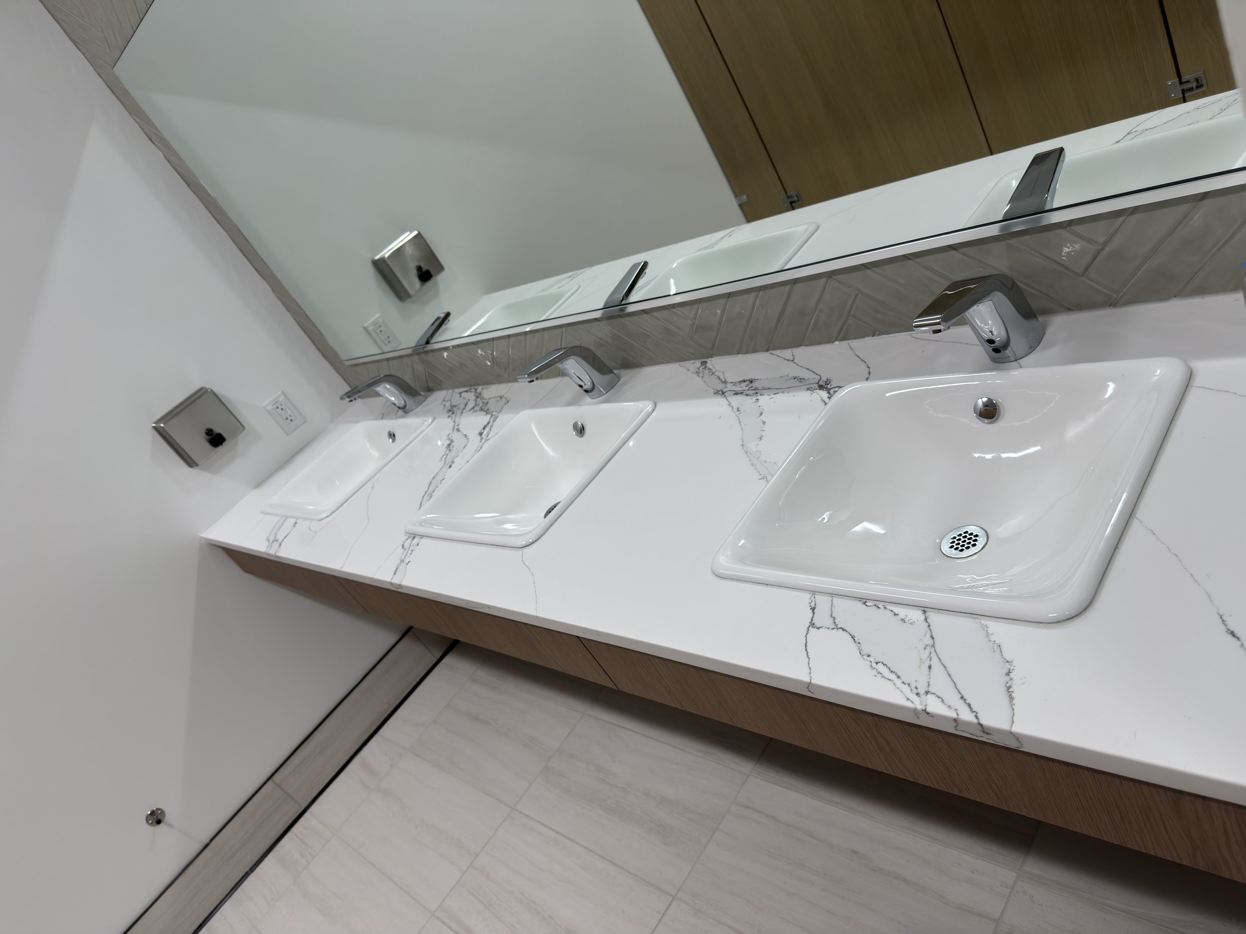 Bathroom Lavatory Sinks