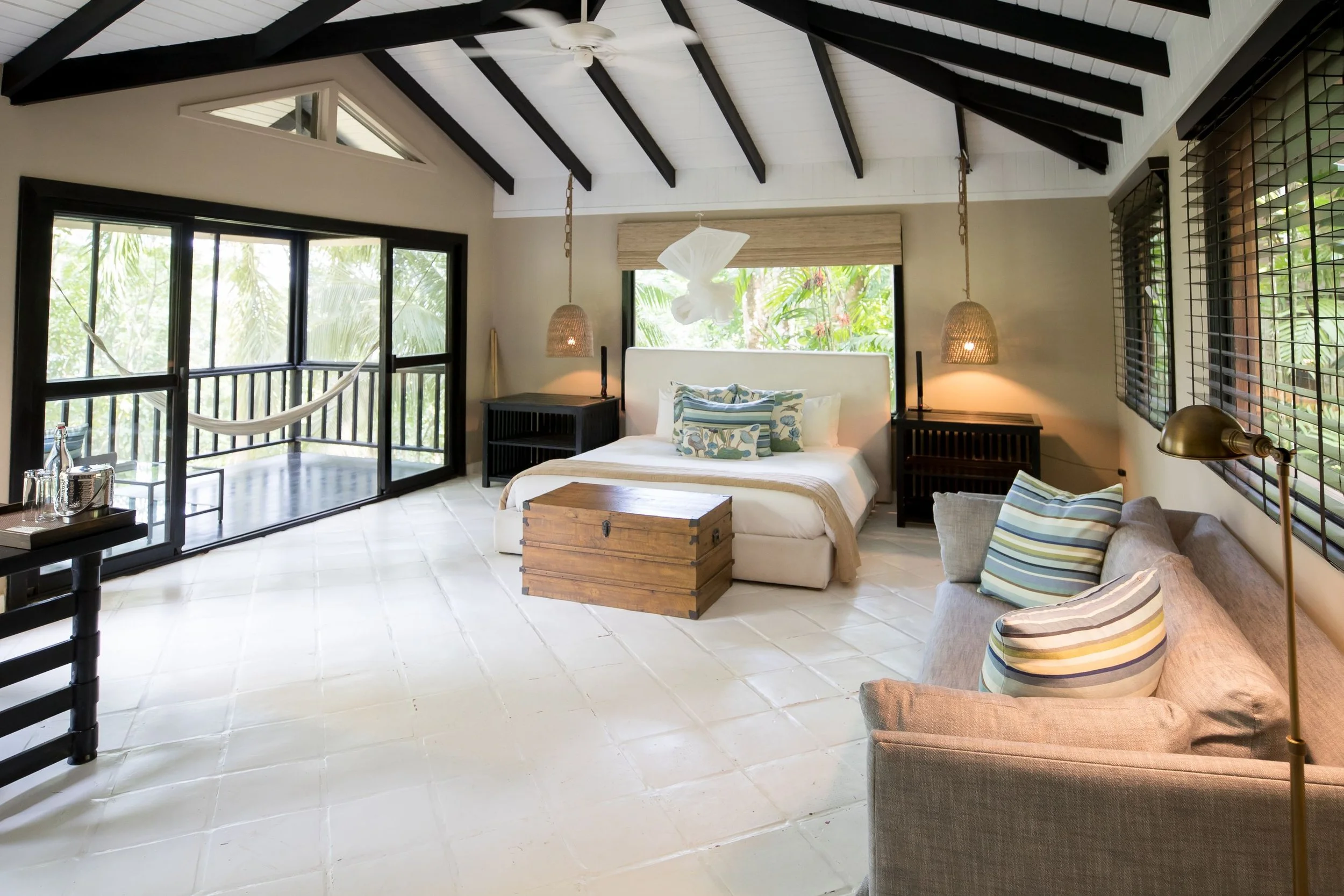 Solo King Suite- PP @ Wild & Rooted — Belize Retreat