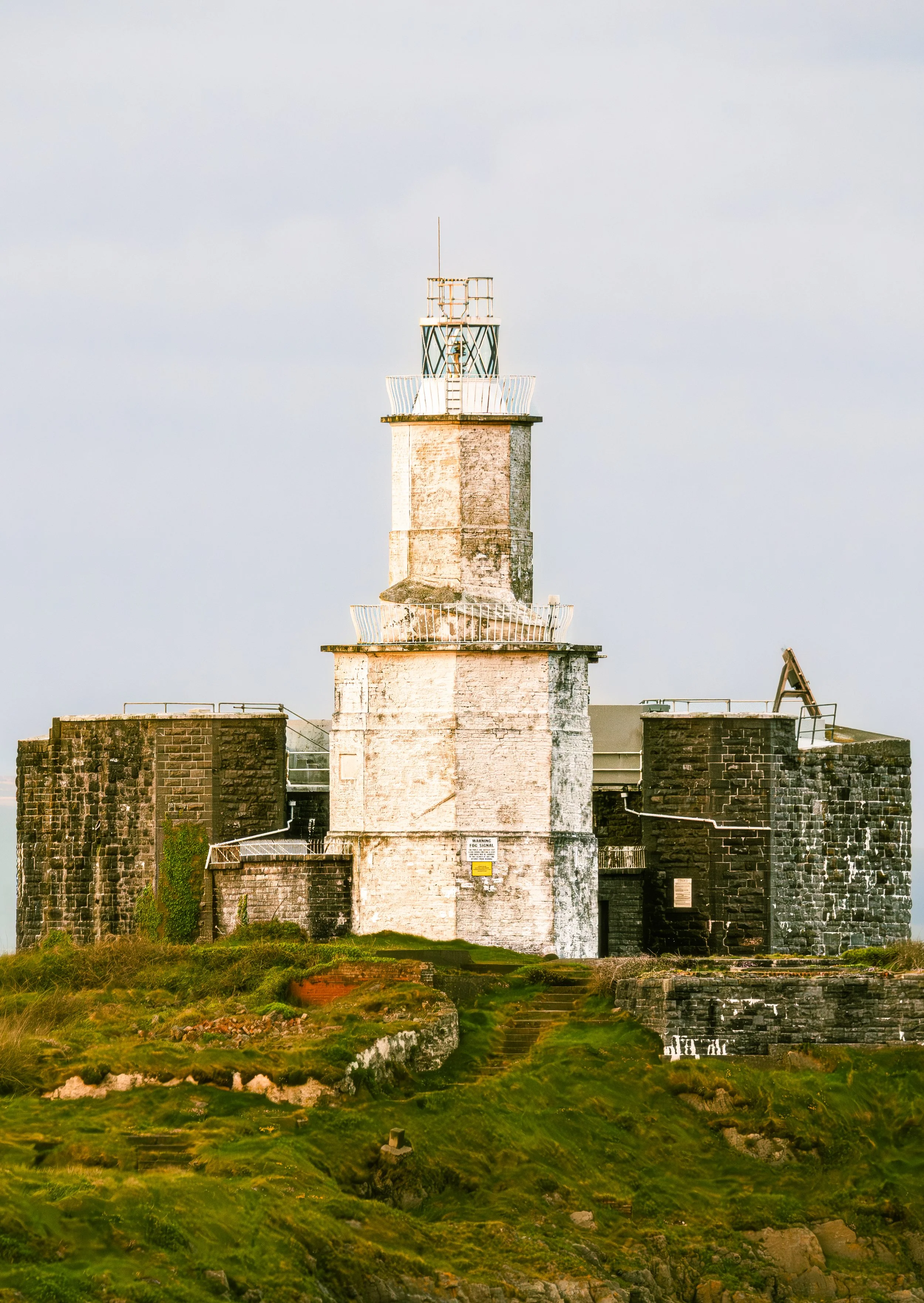 Mumbleslighthouse_sRGB.jpg