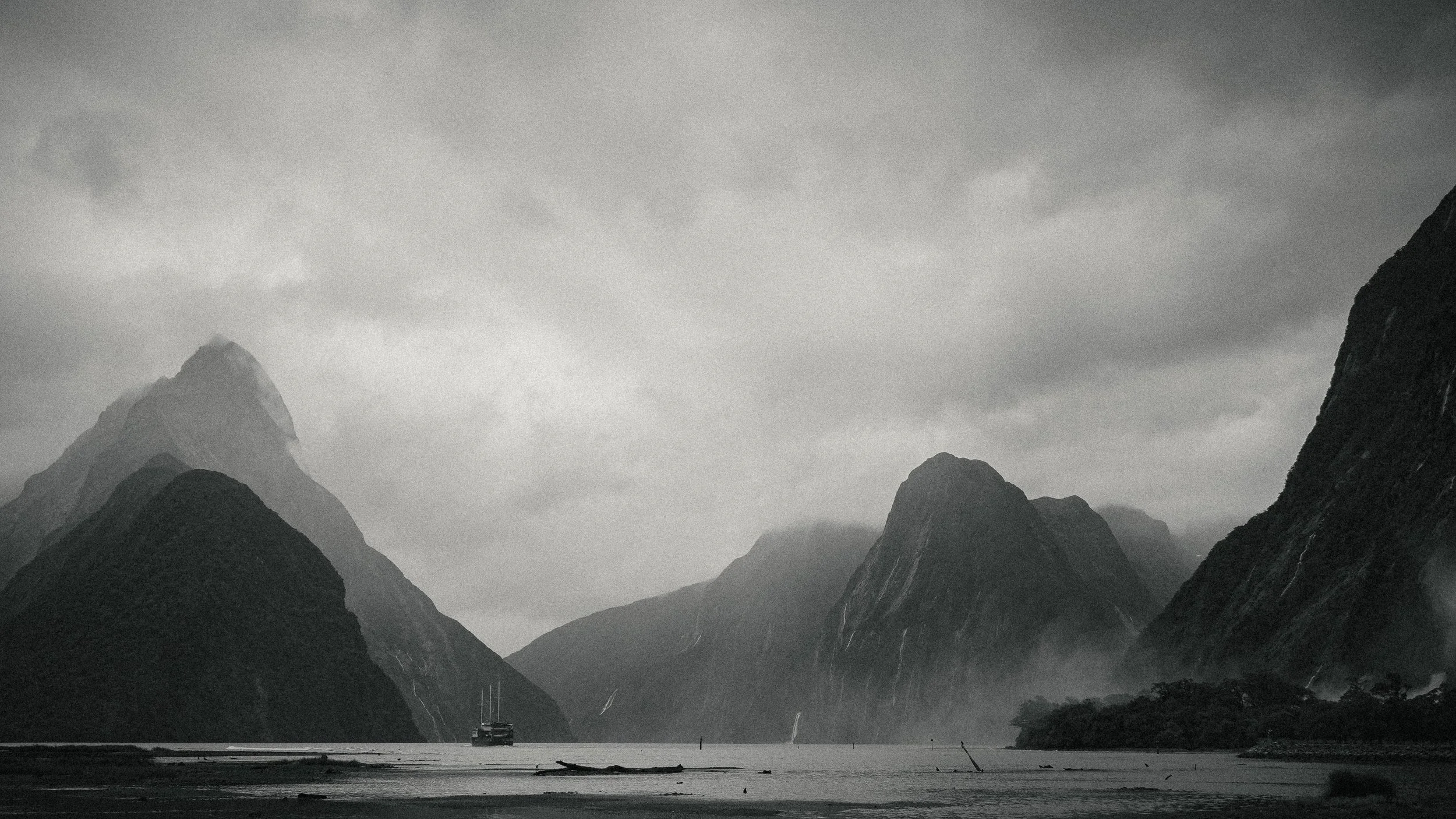 Milford_Sound.jpg