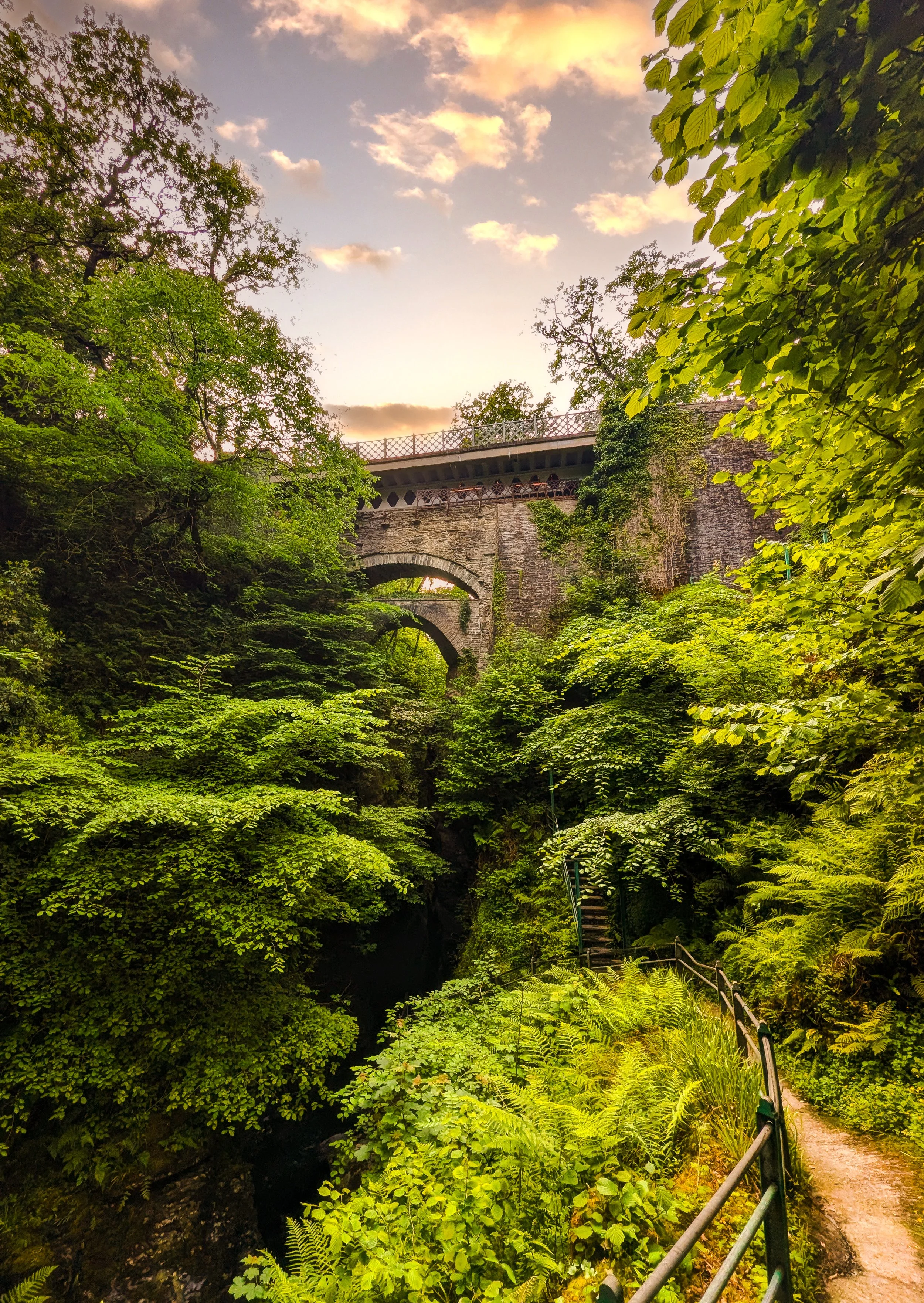 devilsbridge_sRGB-2.jpg