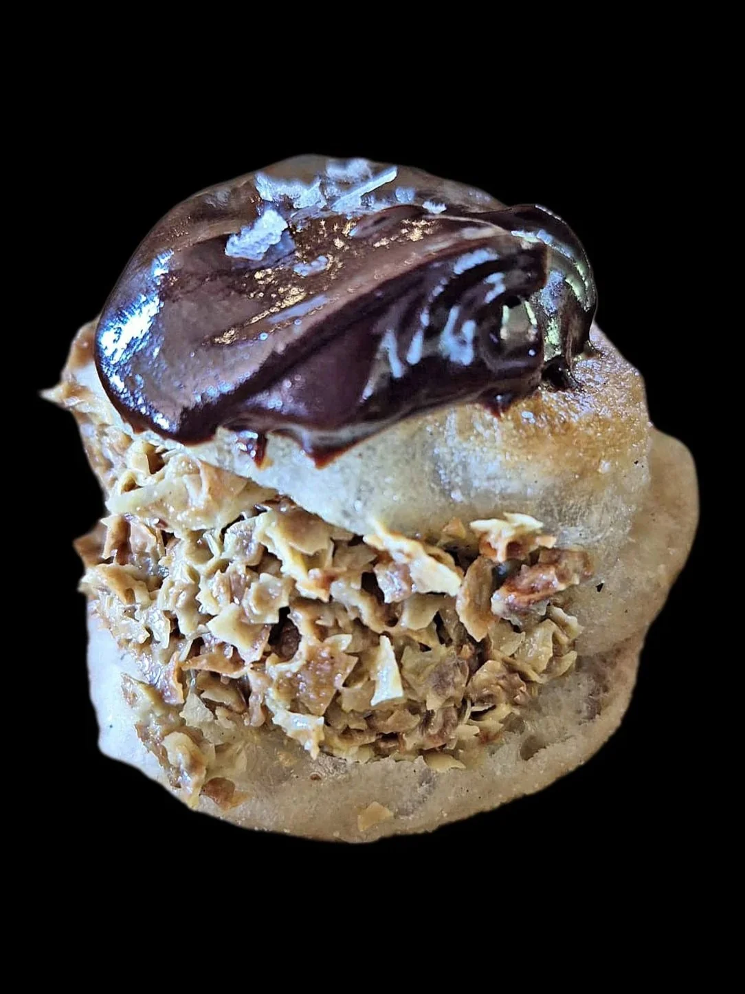 Pistachio Butter Kataifi & Chocolate Ganache Mini Muff