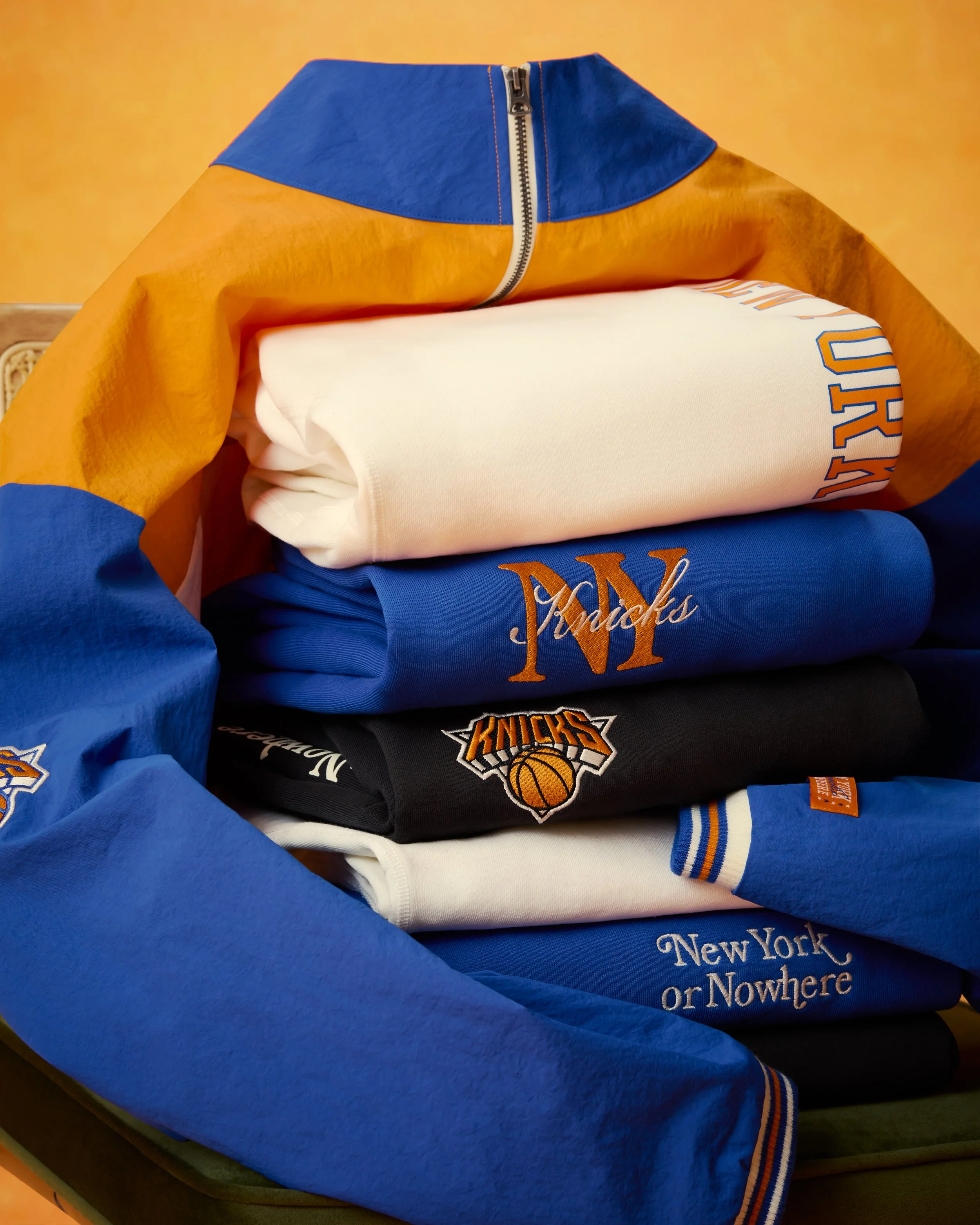 NYON-New-York-Or-Nowhere-Knicks-Lifestyle-Off-Body-13.jpg
