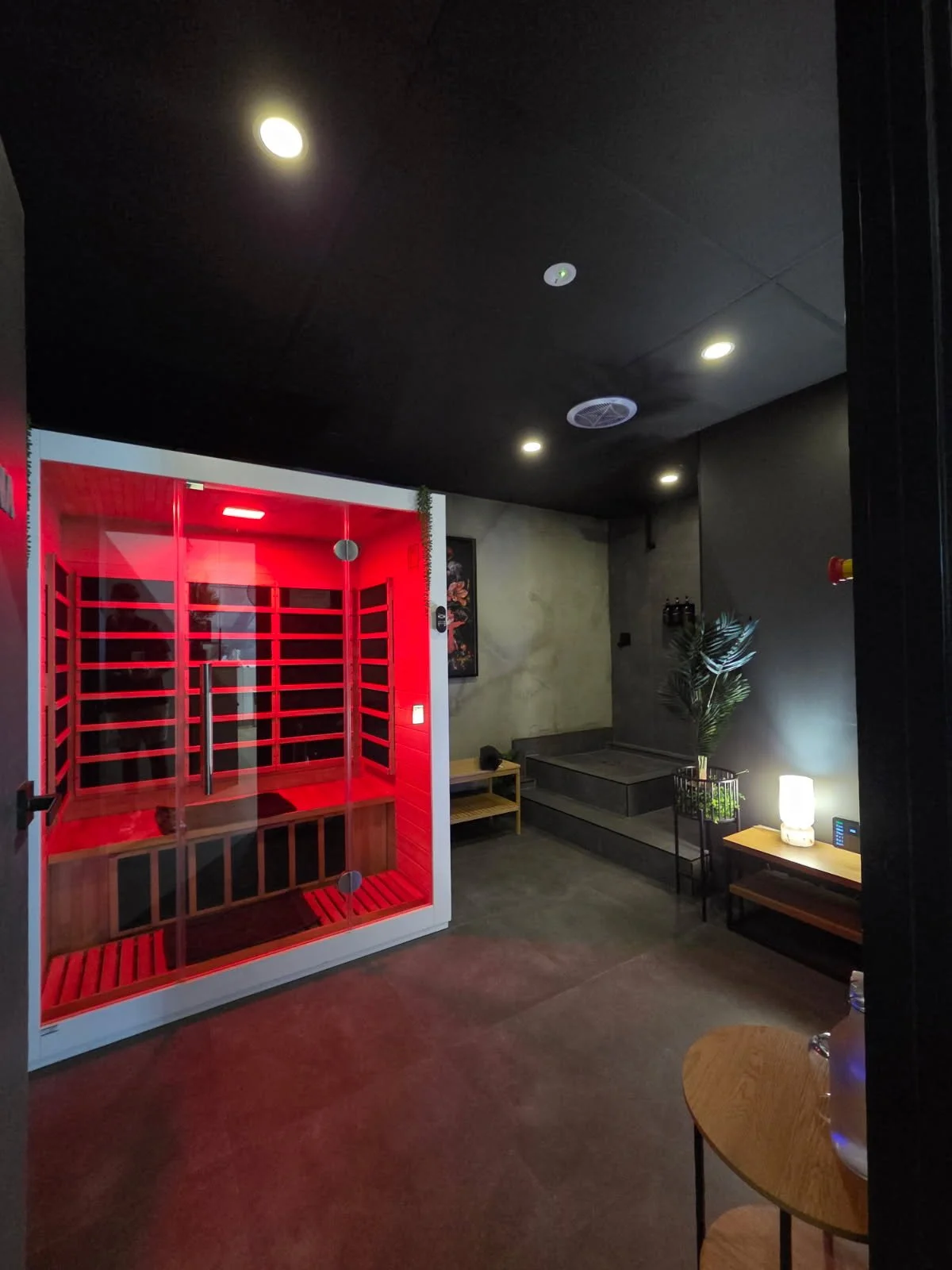 Private infrared sauna