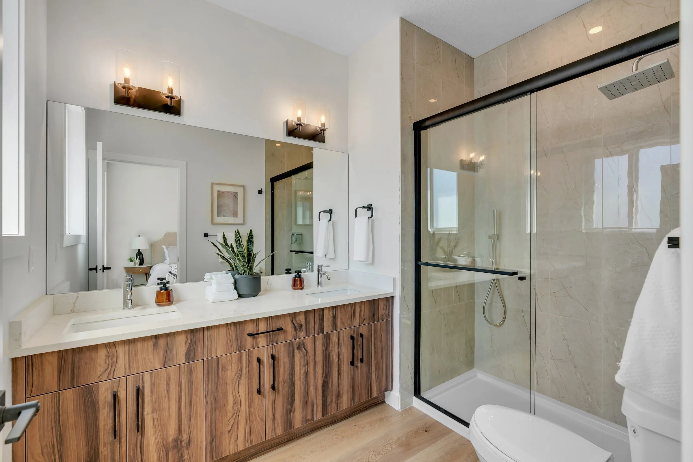 06-ensuite.jpg