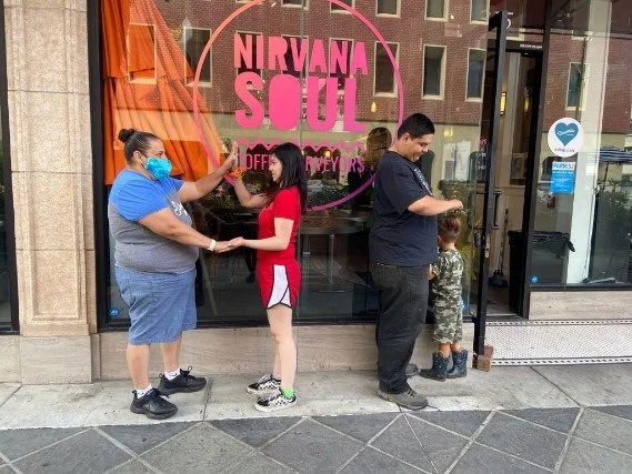 Long line_! No Problem - Livinglegends - 10_25_2020, 1_57_27 PM.jpg